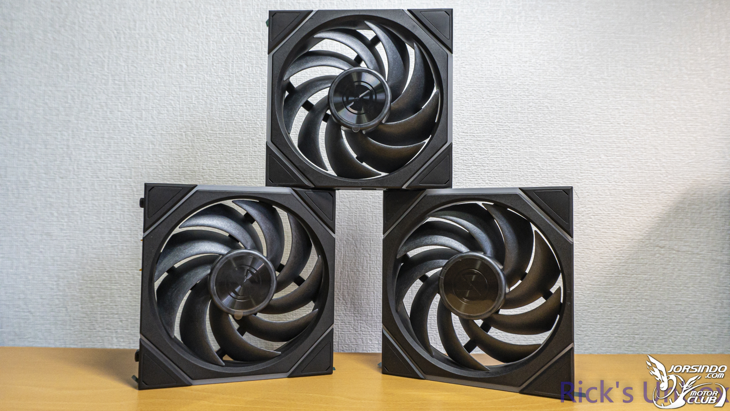 【開箱】LIAN LI UNI FAN TL WIRELESS 120 &amp; TL WIRELESS LCD 120 REVERSE WHITE4515|小老婆汽機車資訊網