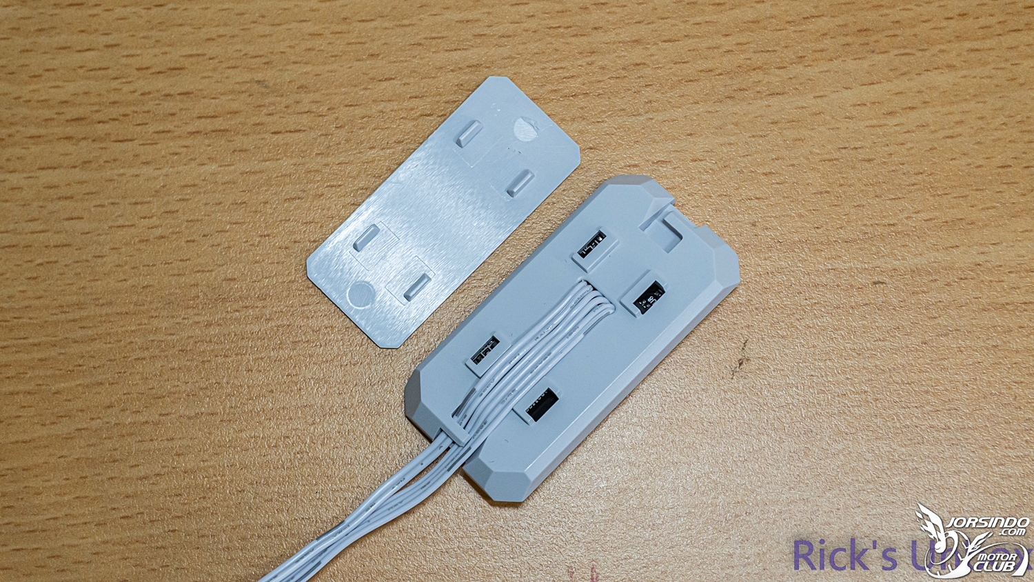 【開箱】LIAN LI UNI FAN TL WIRELESS 120 &amp; TL WIRELESS LCD 120 REVERSE WHITE241|小老婆汽機車資訊網