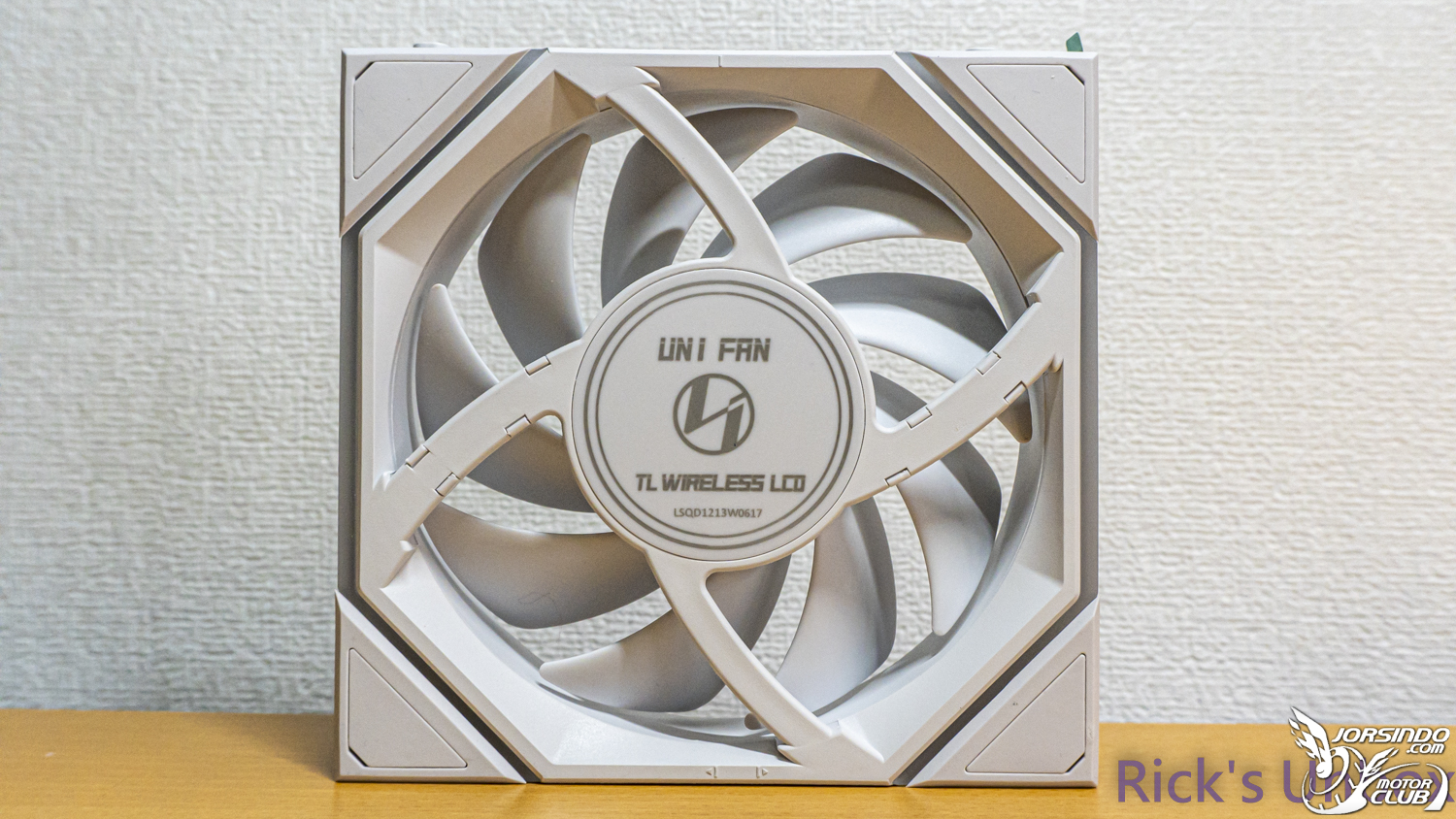 【開箱】LIAN LI UNI FAN TL WIRELESS 120 &amp; TL WIRELESS LCD 120 REVERSE WHITE7021|小老婆汽機車資訊網