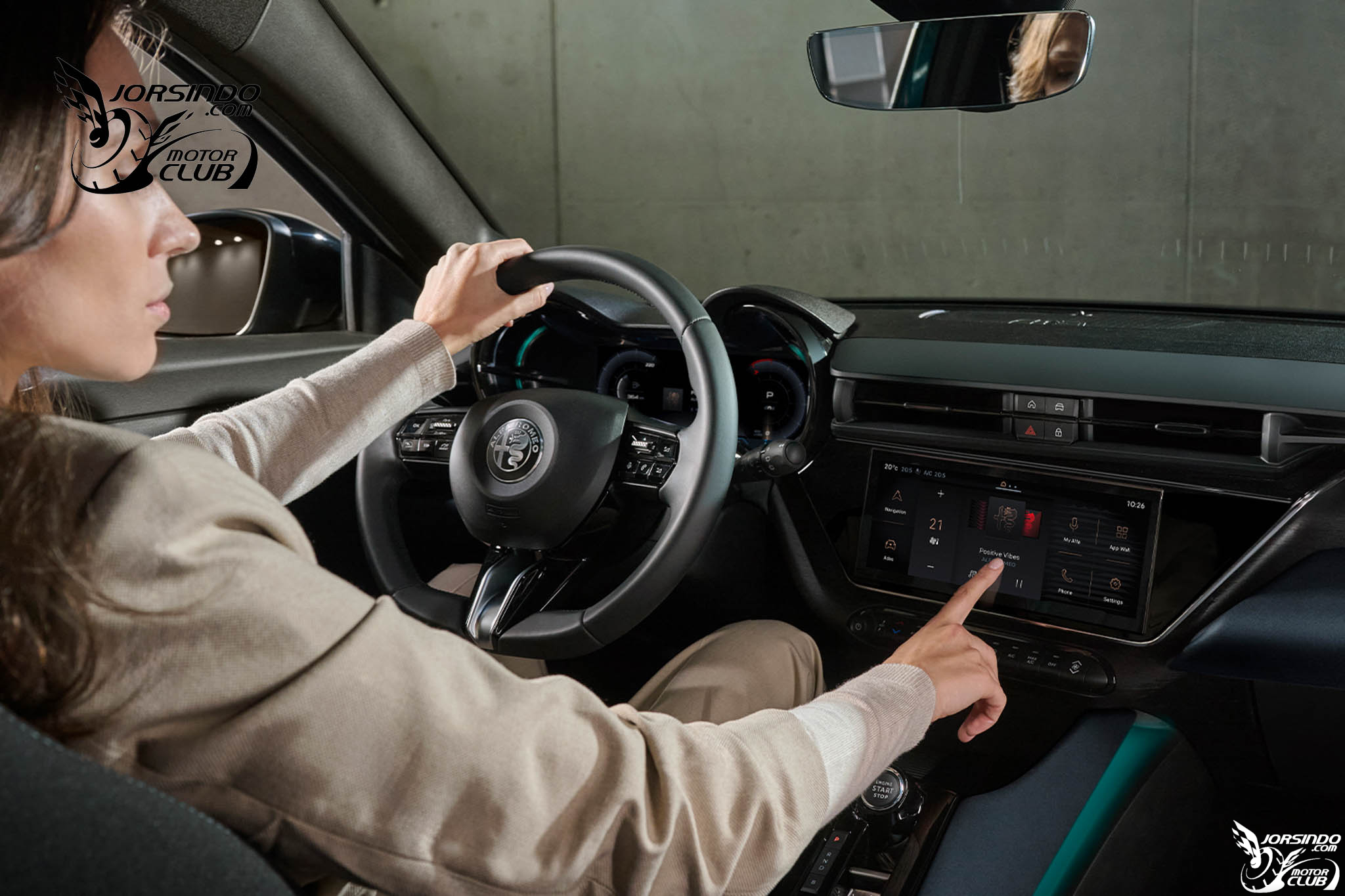 1.2升油電心臟、雙10.25吋螢幕！Alfa Romeo Junior Ibrida英國開賣4407|小老婆汽機車資訊網