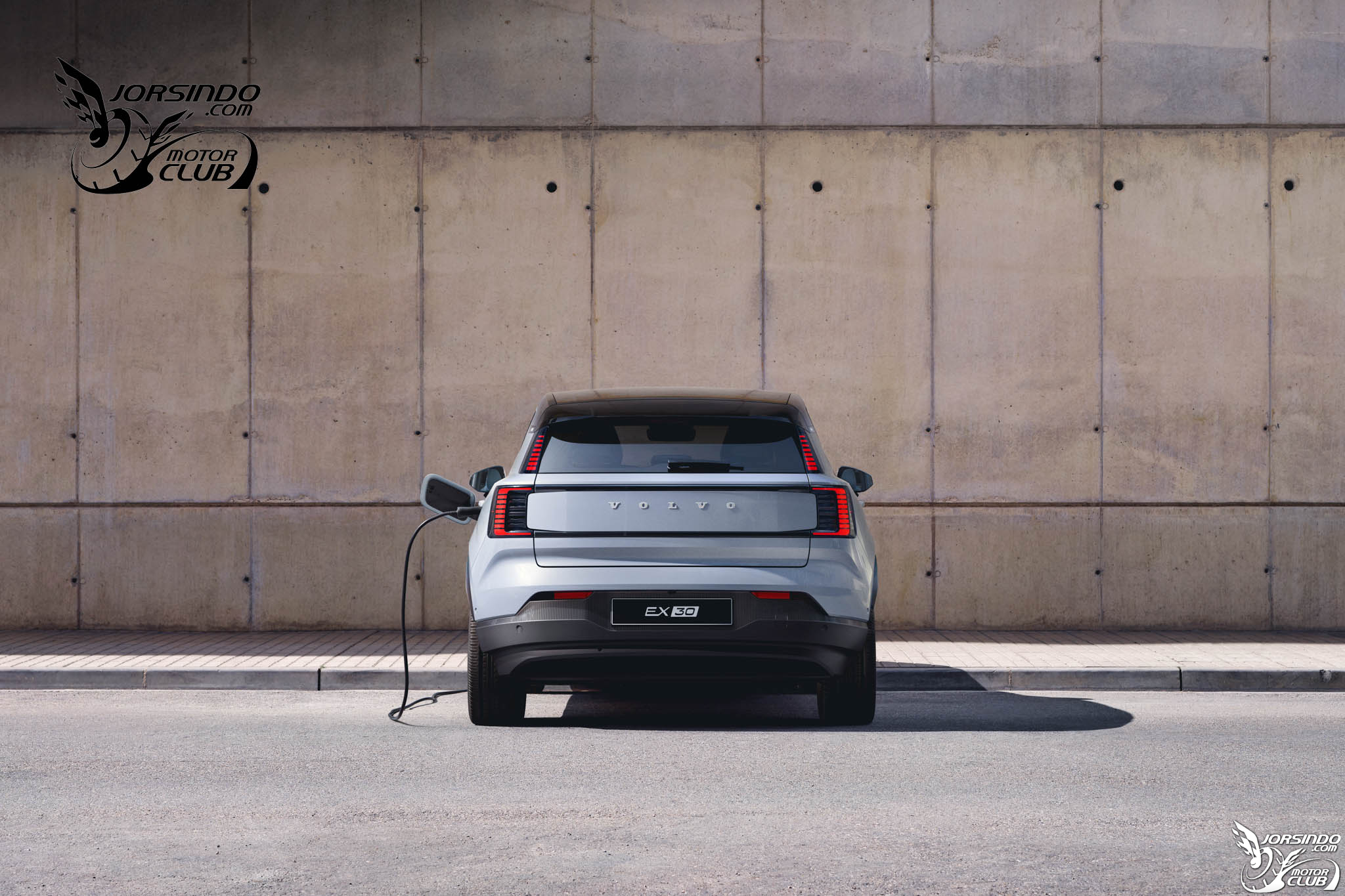 Volvo EX30國內上市，首波供應174.99萬雙馬達Ultra單一版本！4756|小老婆汽機車資訊網