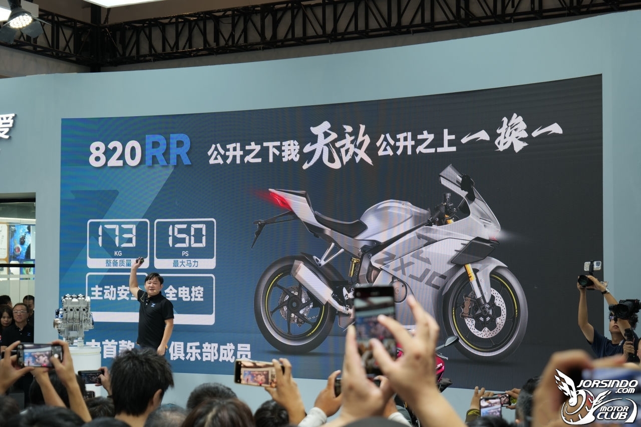 [大陆车讯]3月15日亮相！张雪 820RR 三缸仿赛来了，150匹全...8104|小老婆汽機車資訊網