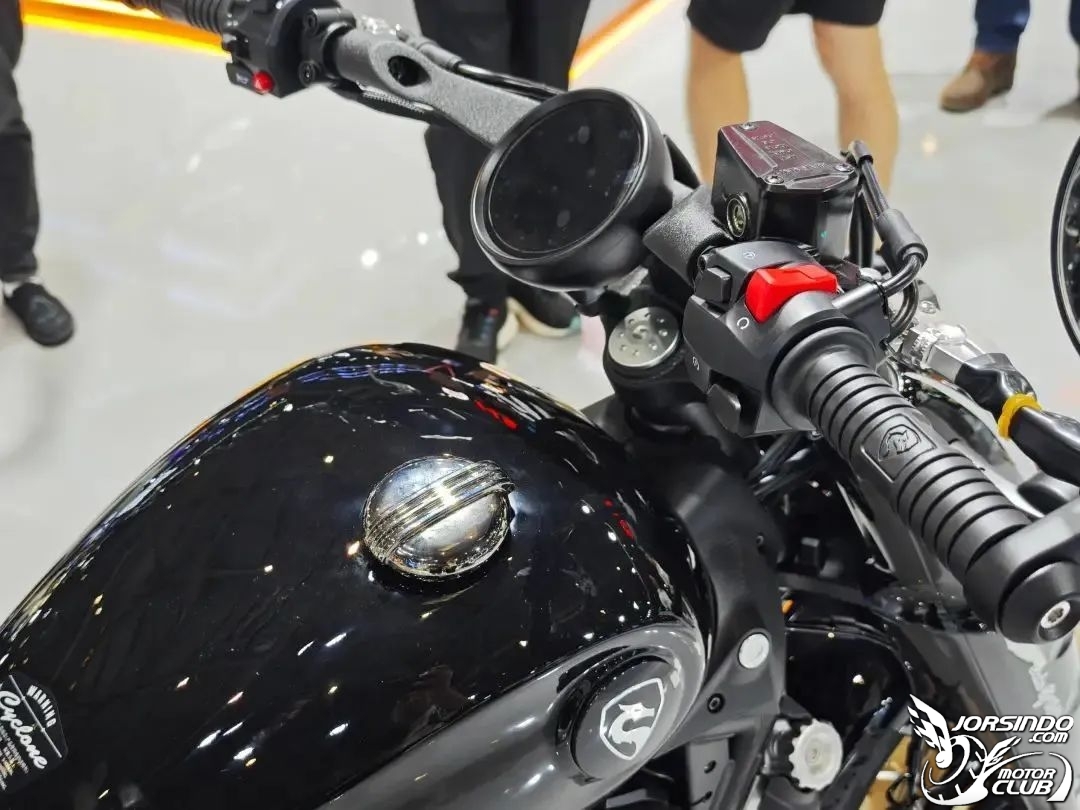 [大陆车讯]首发23,988元起！赛科龙RA600上市，中大排量巡航...2884|小老婆汽機車資訊網