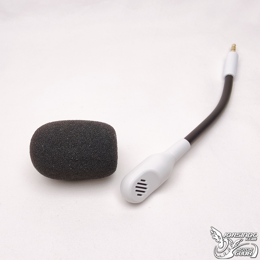 Razer Barracuda X Chroma - 炫彩燈效 環繞音效 沉浸狩獵魔物2118|小老婆汽機車資訊網