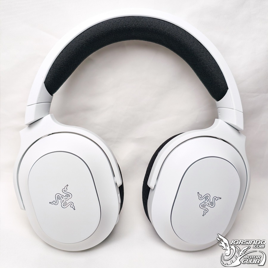 Razer Barracuda X Chroma - 炫彩燈效 環繞音效 沉浸狩獵魔物5808|小老婆汽機車資訊網