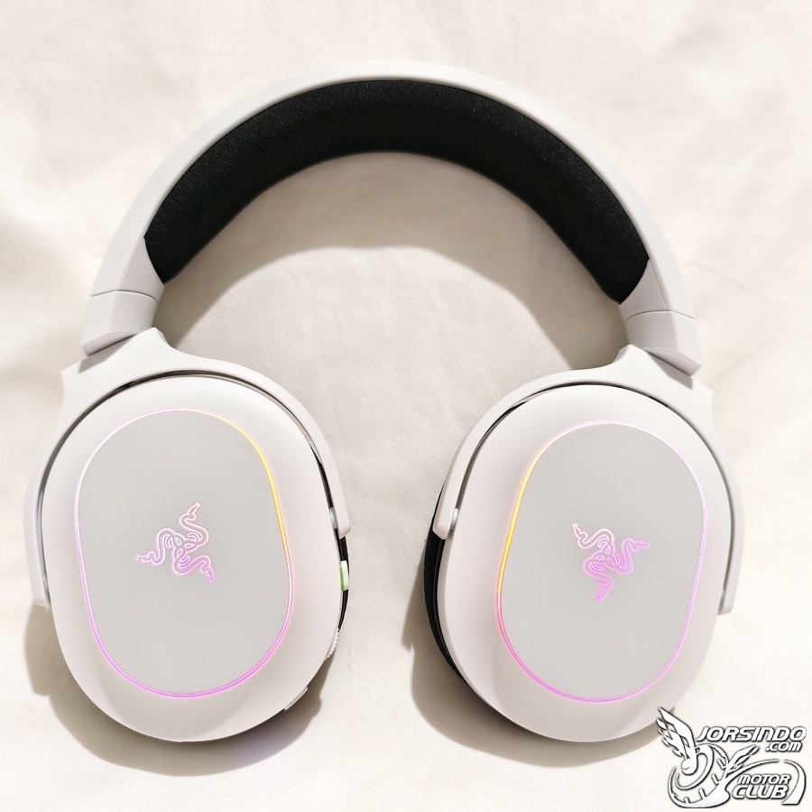 Razer Barracuda X Chroma - 炫彩燈效 環繞音效 沉浸狩獵魔物8961|小老婆汽機車資訊網