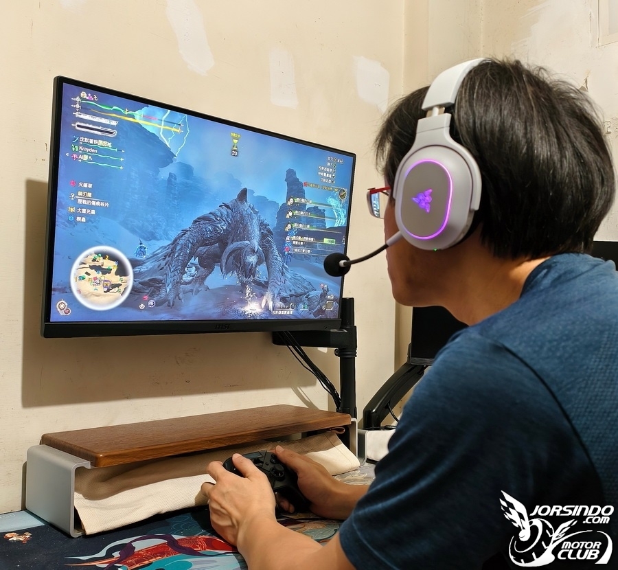 Razer Barracuda X Chroma - 炫彩燈效 環繞音效 沉浸狩獵魔物837|小老婆汽機車資訊網