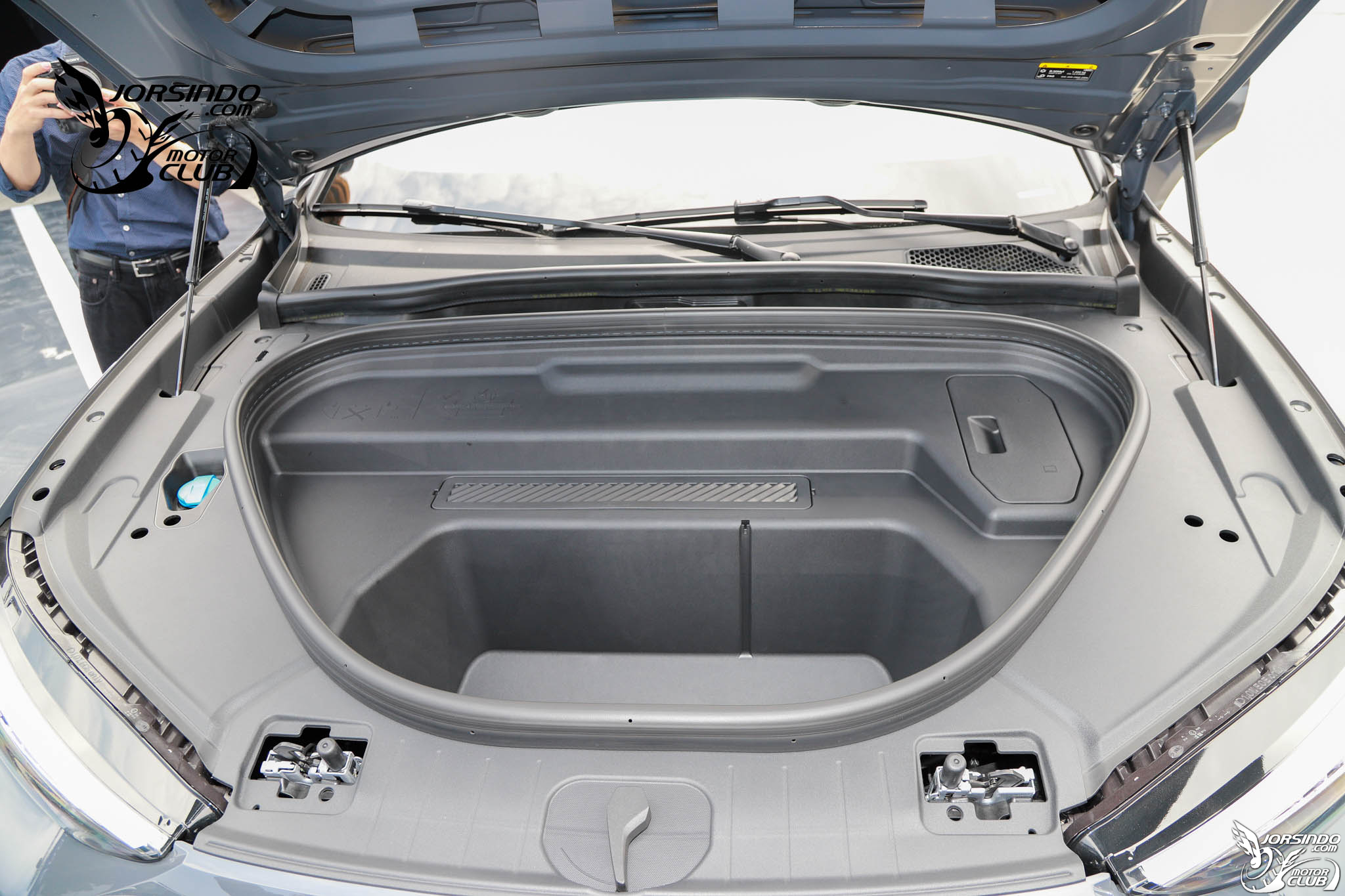 最高625km續航力、三車型！Audi Q6 e-tron 265萬元起國內上市6419|小老婆汽機車資訊網