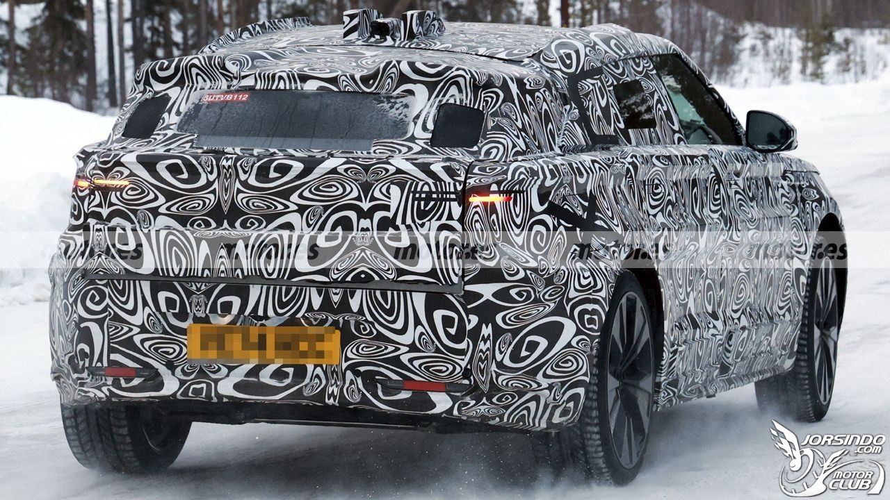 採EMA底盤、預計明年報到！Range Rover Velar純電原型車現蹤4749|小老婆汽機車資訊網