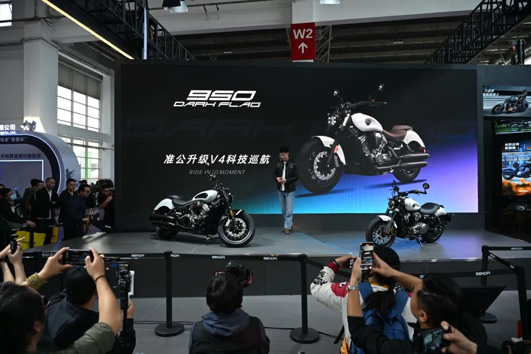 [大陆车讯]15,999元！奔达金吉拉250上市，可它似乎不是主角？1496|小老婆汽機車資訊網