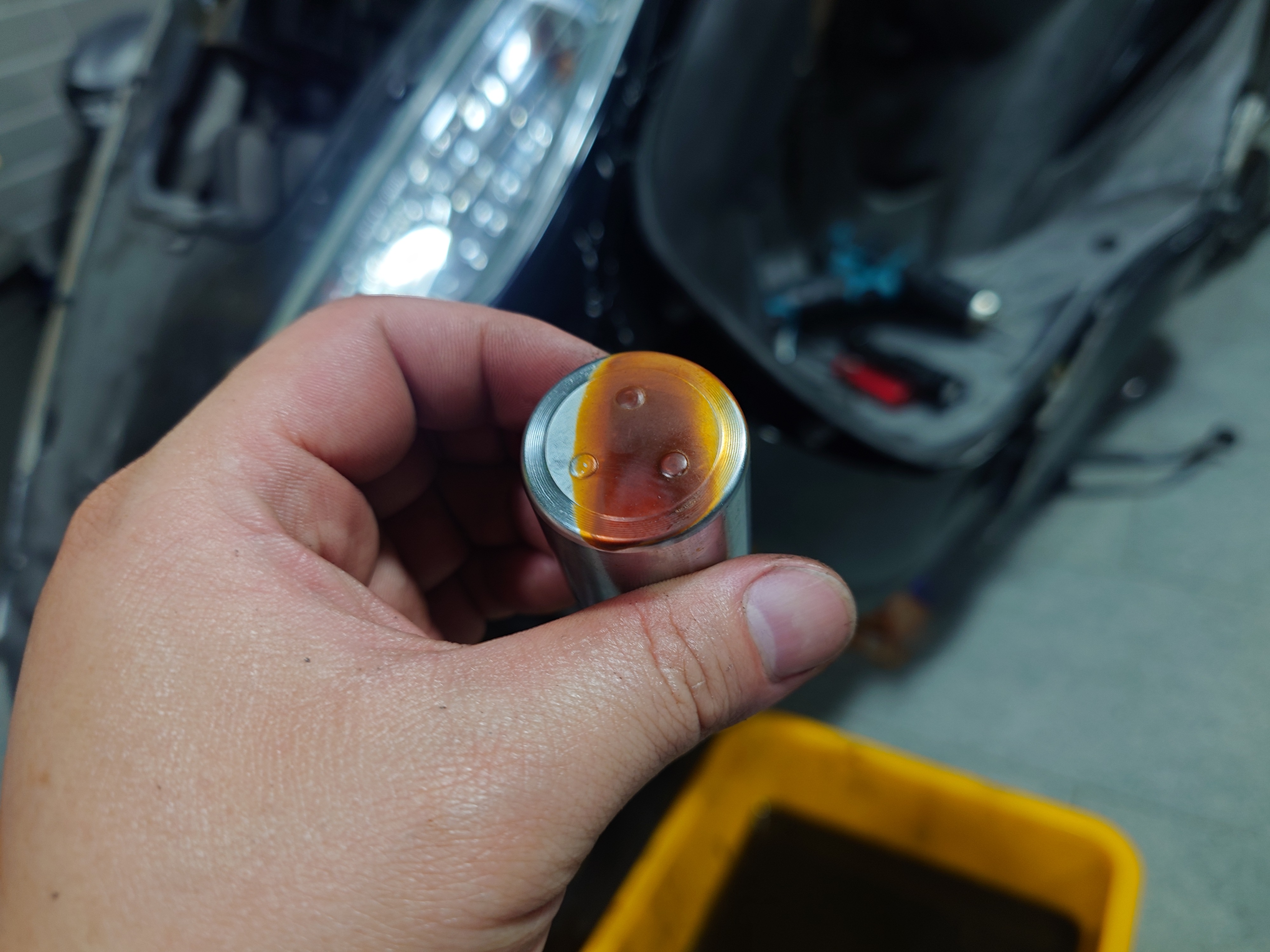 2006年化油老GP125，DIY整理卡鉗1504|小老婆汽機車資訊網