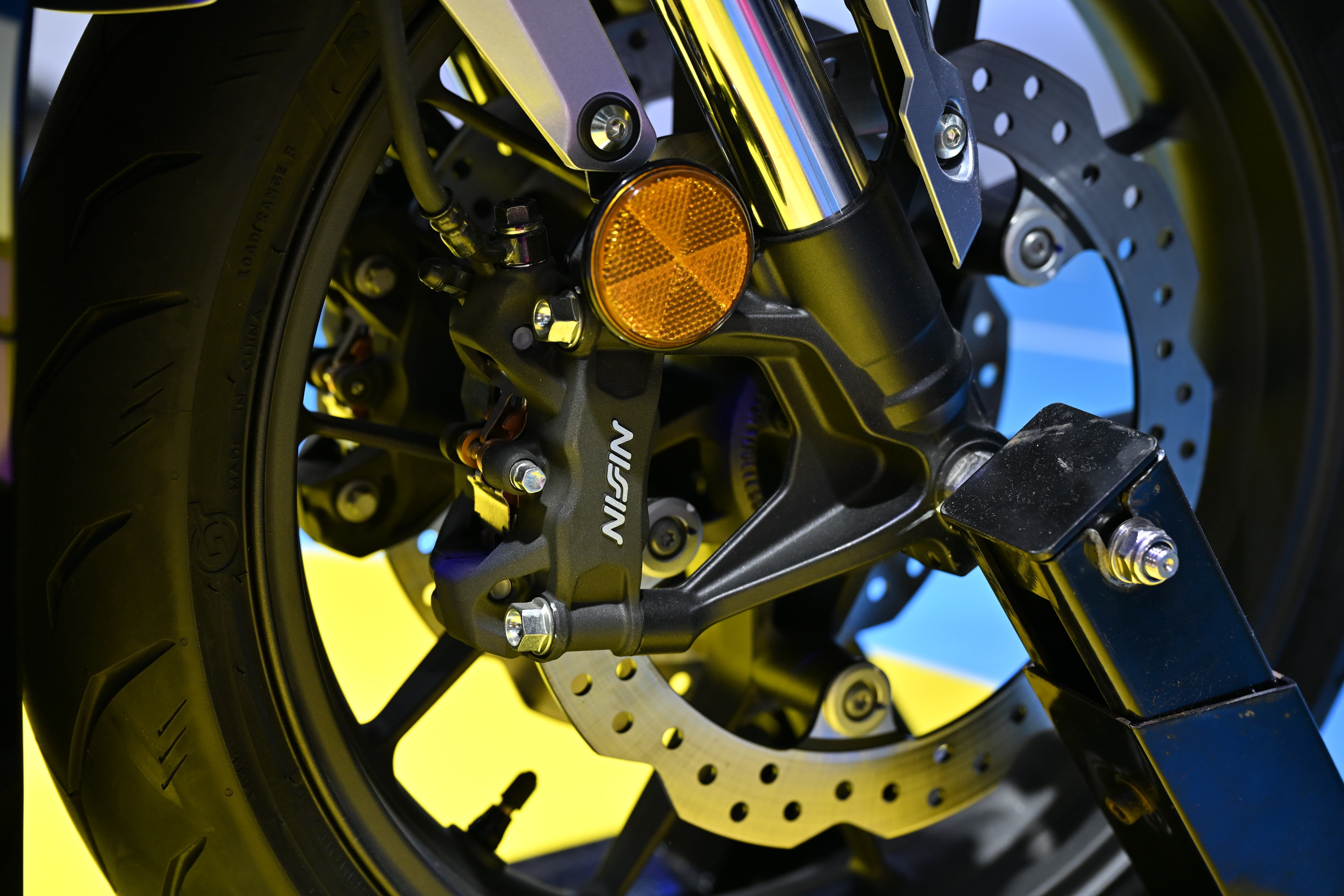 [北京摩展]新款HONDA CBR400R 全球首发，这配色是有多亮眼9619|小老婆汽機車資訊網