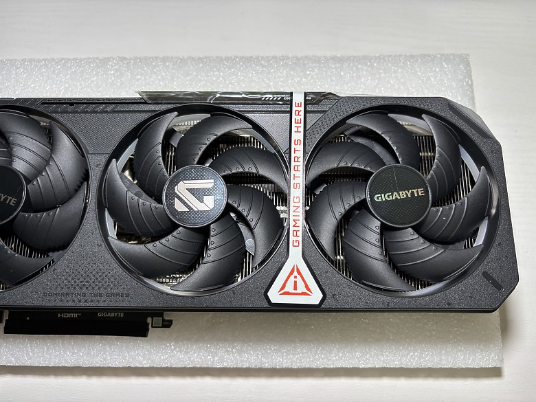 「只靠幀生成的 RTX 4070 Super Plus Max」技嘉 RTX 5070 Gaming OC 12G4060|小老婆汽機車資訊網