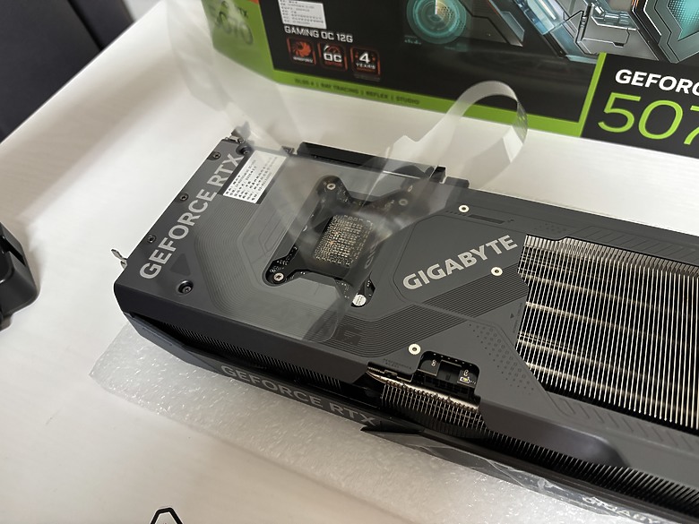 「只靠幀生成的 RTX 4070 Super Plus Max」技嘉 RTX 5070 Gaming OC 12G5995|小老婆汽機車資訊網