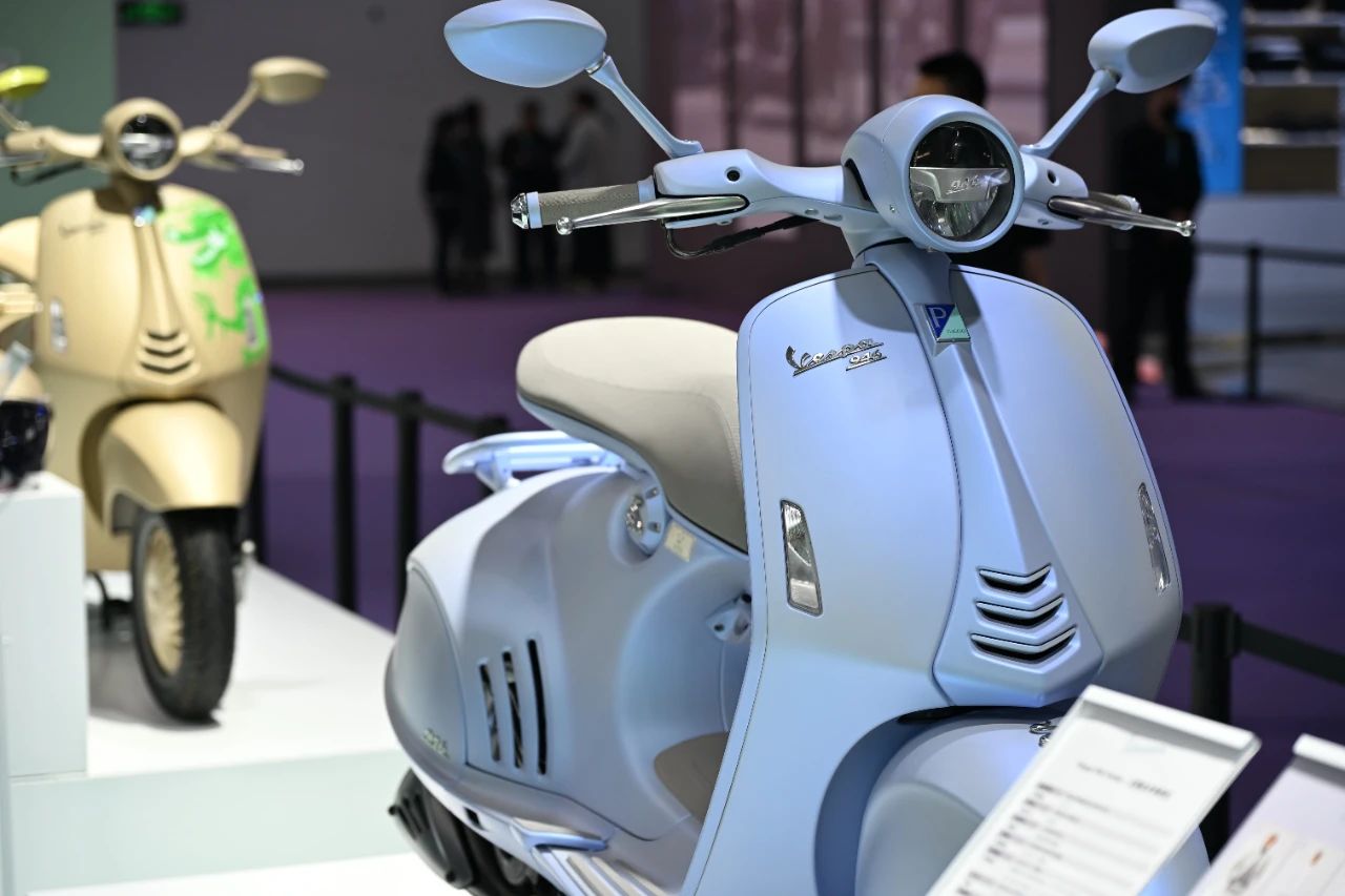 [北京摩展]北京摩展丨Vespa 946蛇年纪念版，贵是真贵 做工...6203|小老婆汽機車資訊網