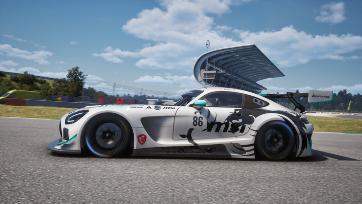 [官方新聞稿]MSI冠名Mercedes-AMG Esports戰隊出征RENNSPORT R1