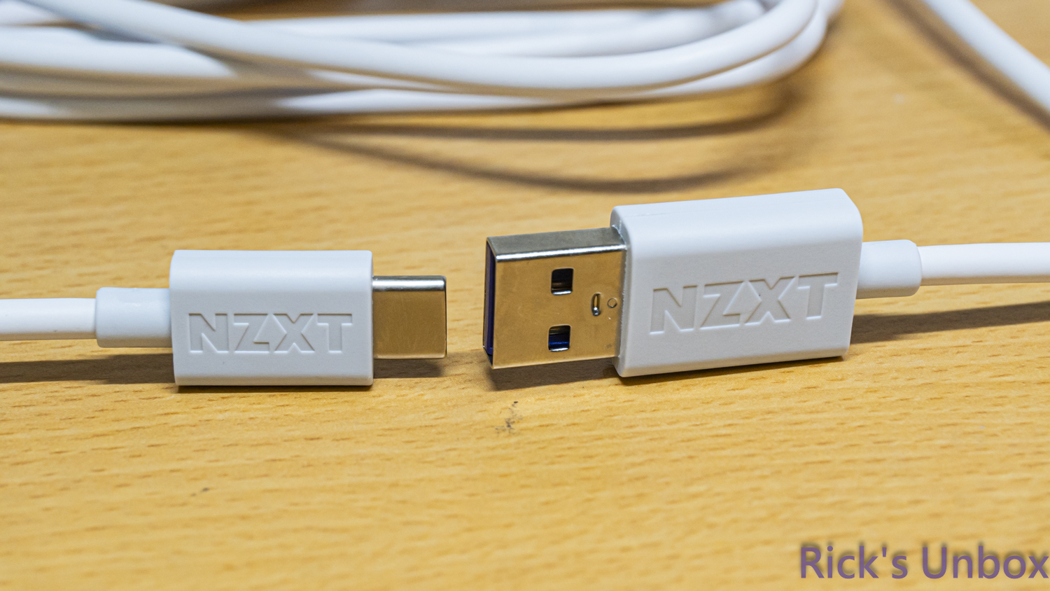 【開箱】菁英收音調教 | NZXT CAPSULE ELITE WHITE8585|小老婆汽機車資訊網