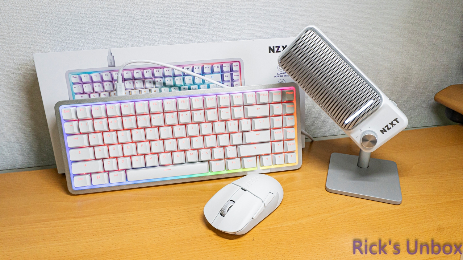 【開箱】菁英收音調教 | NZXT CAPSULE ELITE WHITE9969|小老婆汽機車資訊網