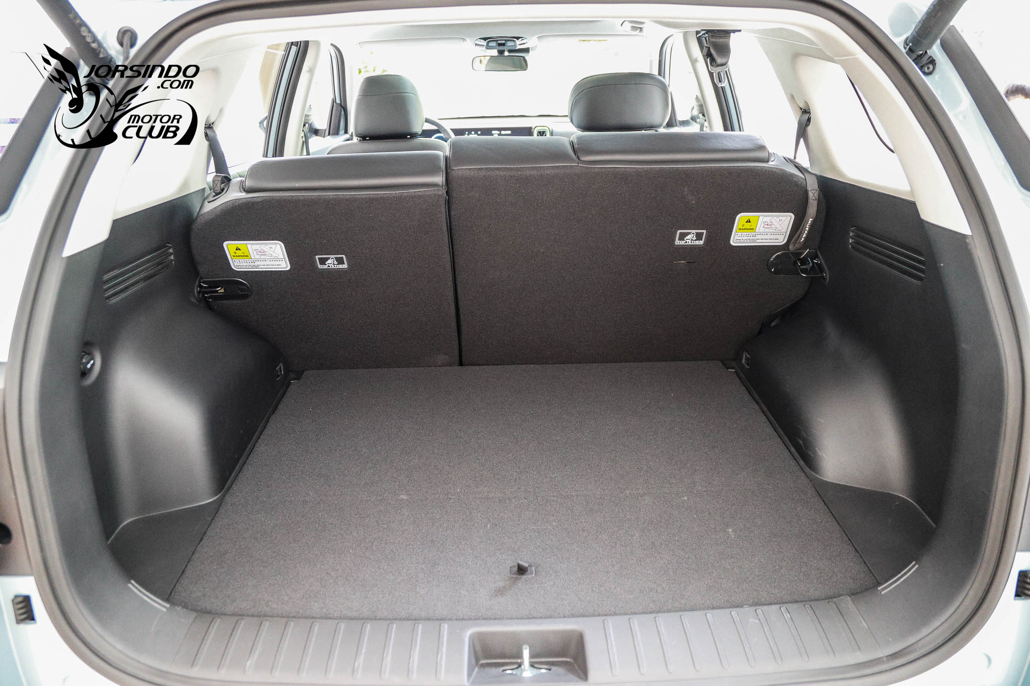 同級唯一副駕駛座前傾+倒車投影！Hyundai Mufasa展間直擊3759|小老婆汽機車資訊網