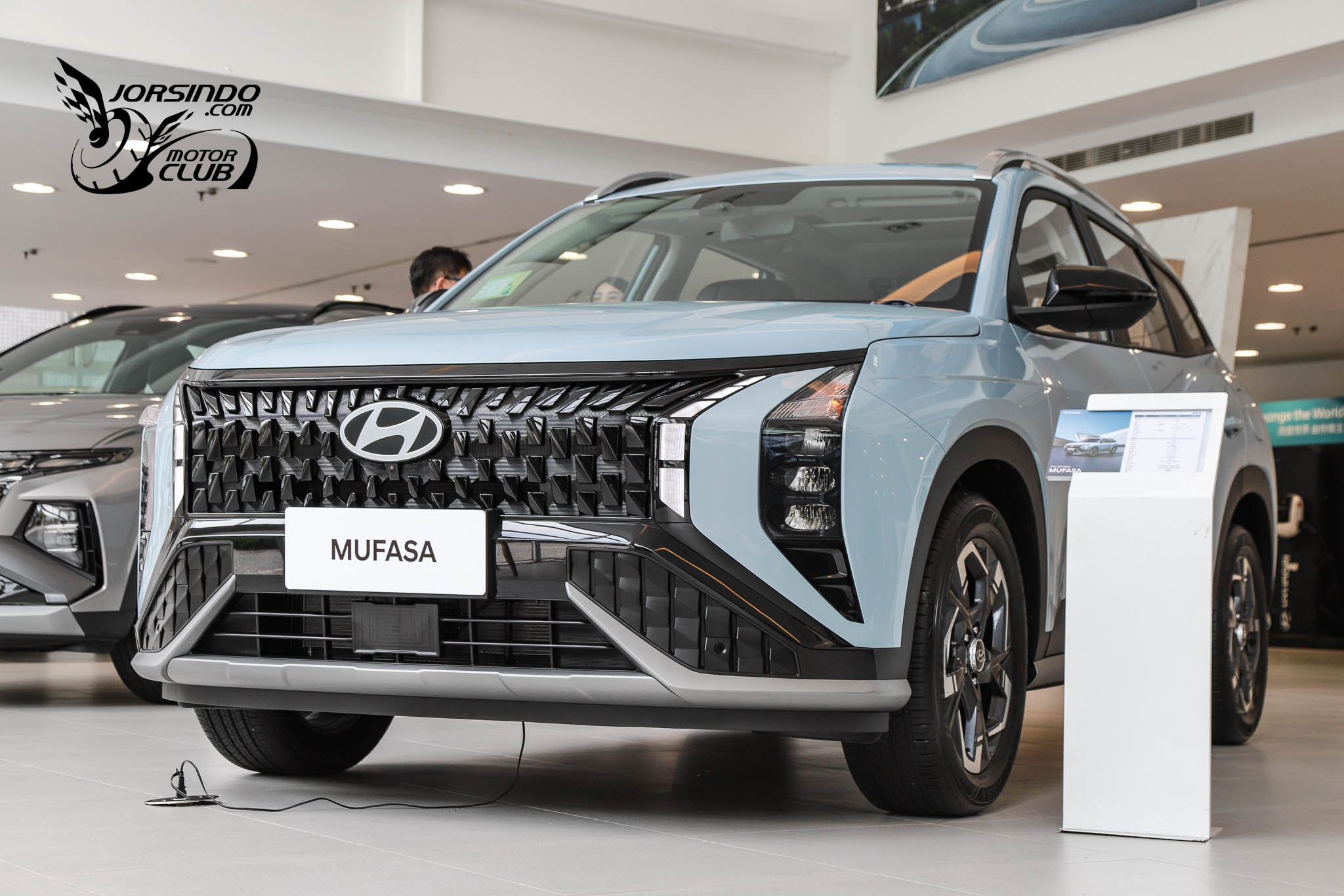 同級唯一副駕駛座前傾+倒車投影！Hyundai Mufasa展間直擊5325|小老婆汽機車資訊網