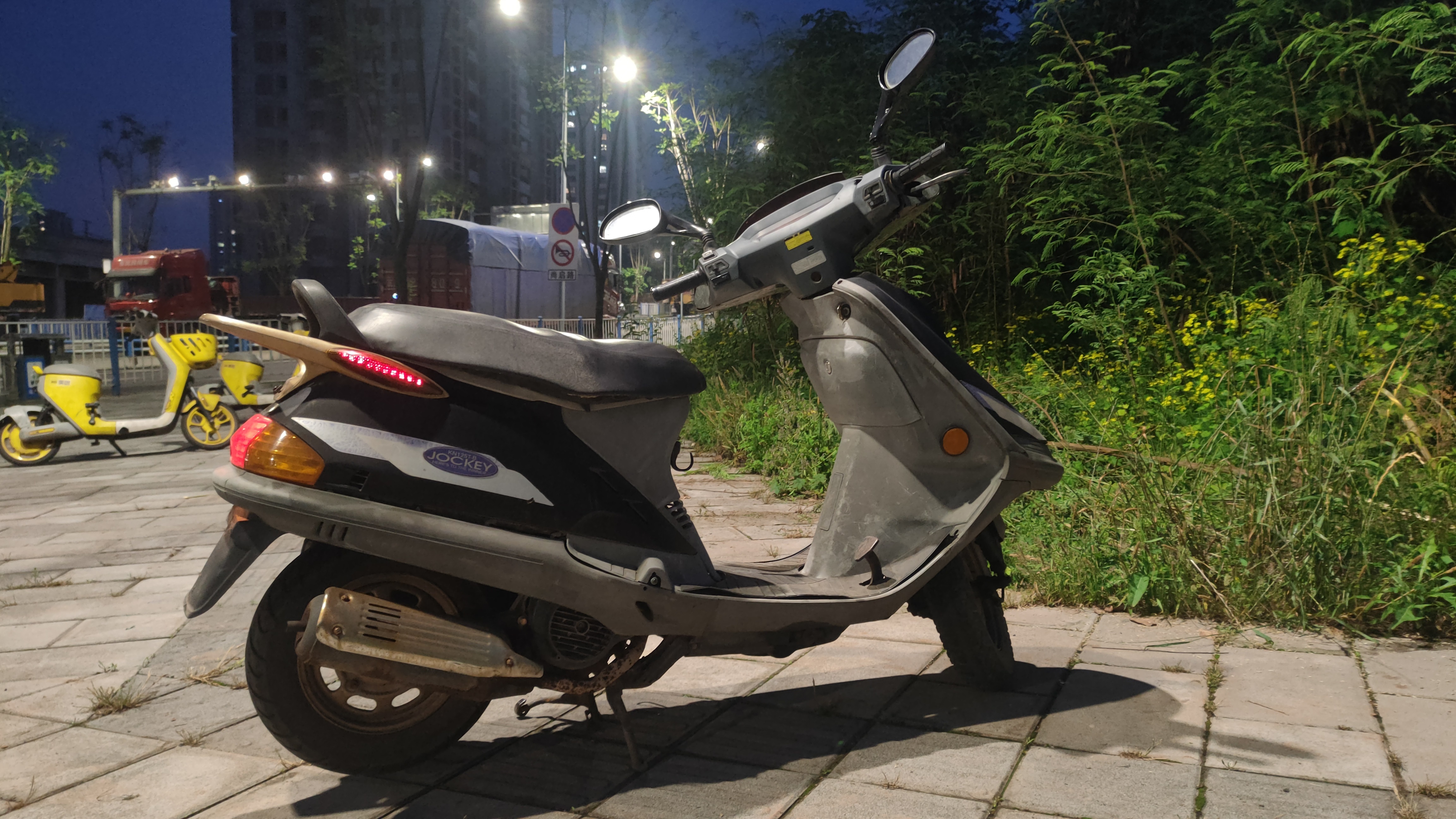 大陸合資出品，98年出廠豪邁3576|小老婆汽機車資訊網