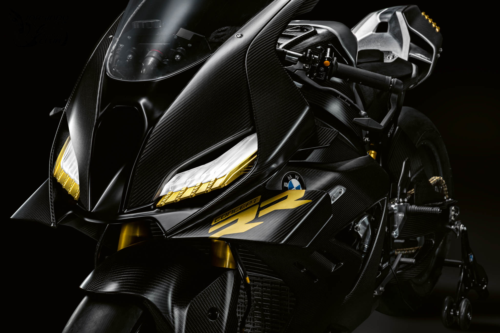 突破 230 匹！BMW Motorrad Concept RR 德意志兇器登場1791|小老婆汽機車資訊網