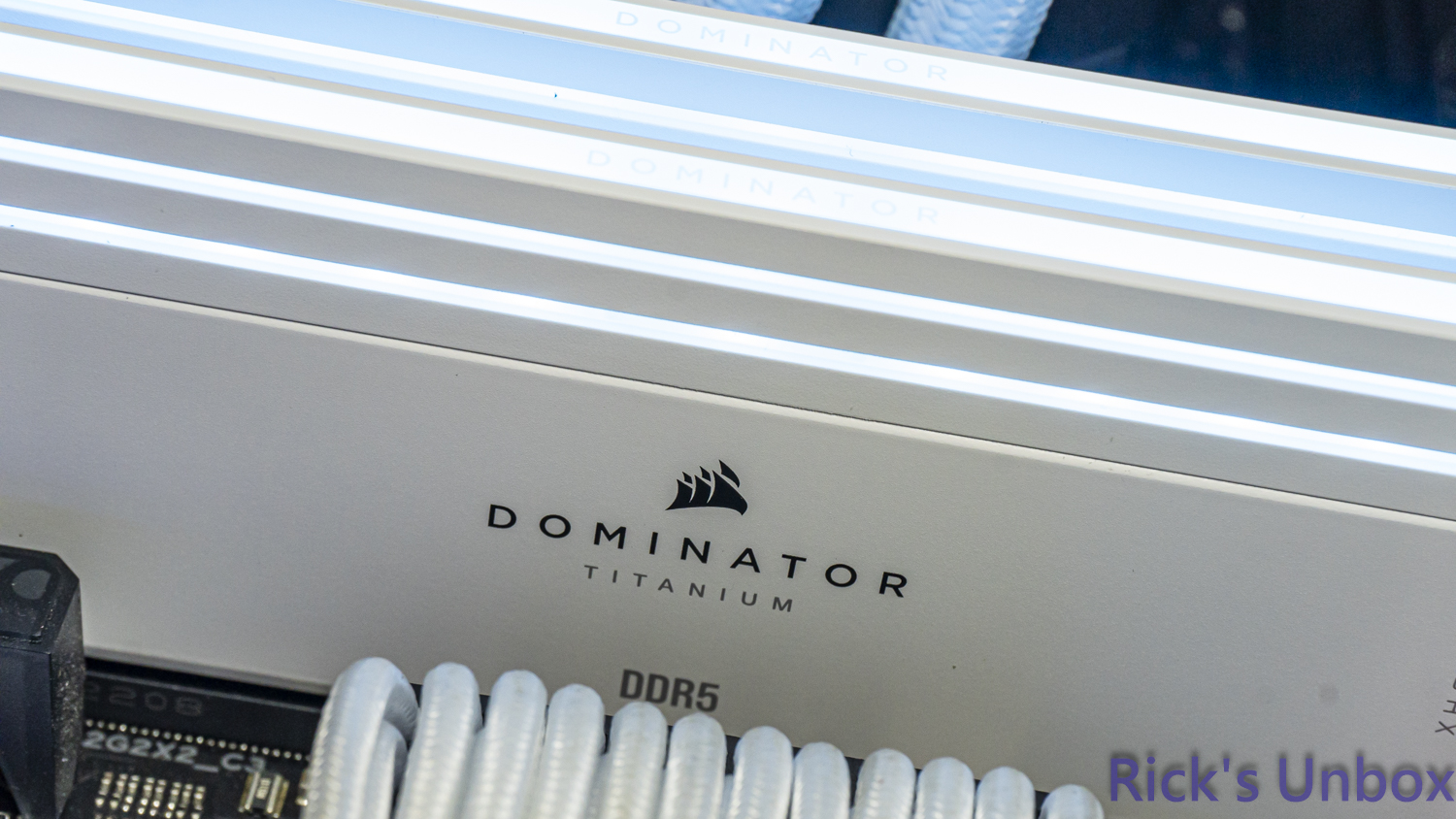 【開箱】海盜船DDR5新旗艦 | CORSAIR DOMINATOR TITANIUM RGB DDR57550|小老婆汽機車資訊網