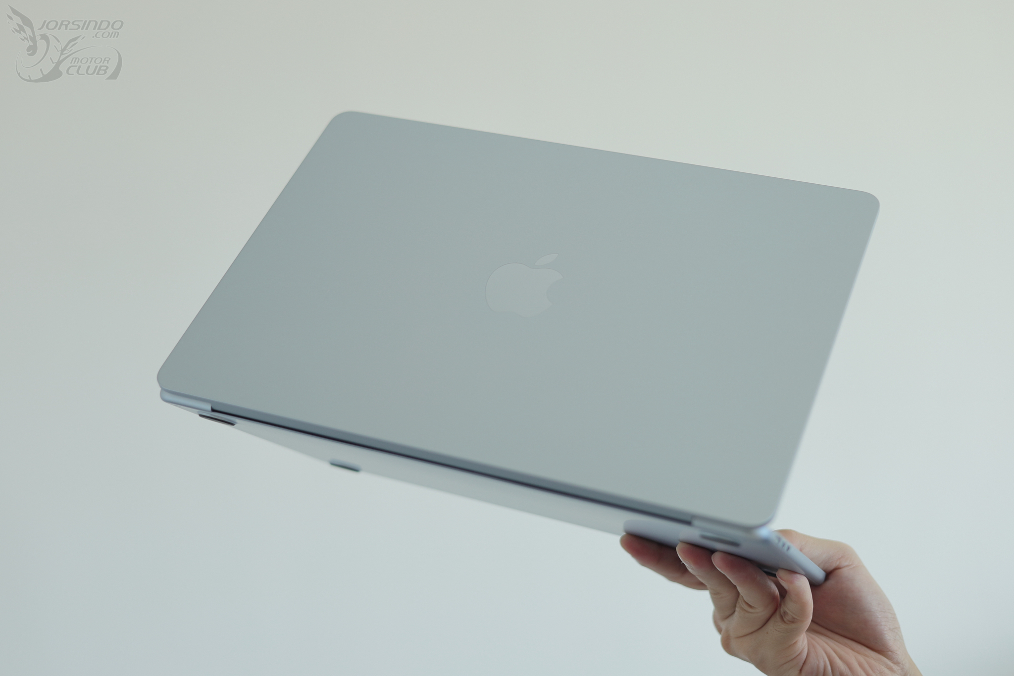 MacBook Air M4 天藍新色開箱體驗：Apple 晶片的完全體9240|小老婆汽機車資訊網