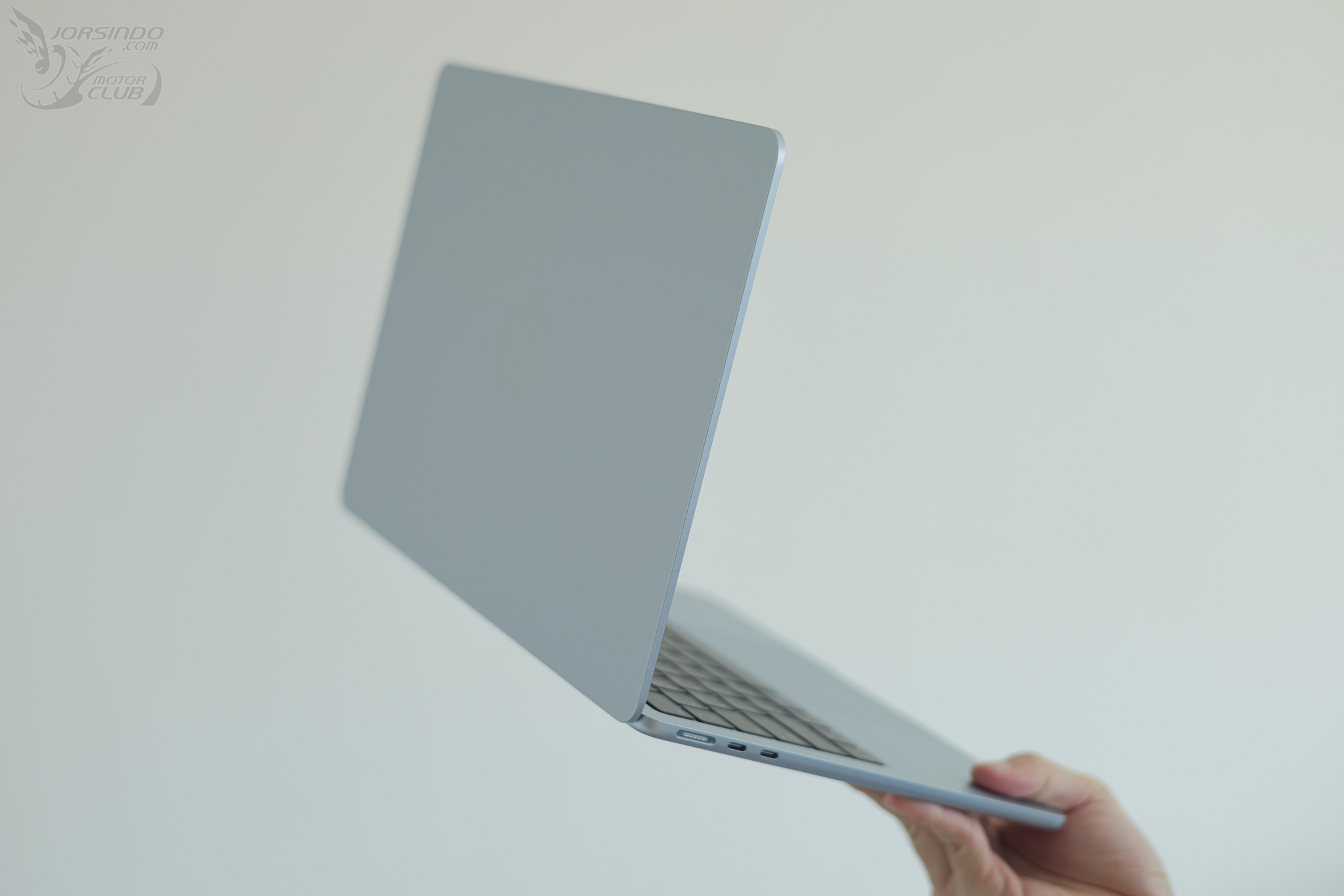 MacBook Air M4 天藍新色開箱體驗：Apple 晶片的完全體5649|小老婆汽機車資訊網