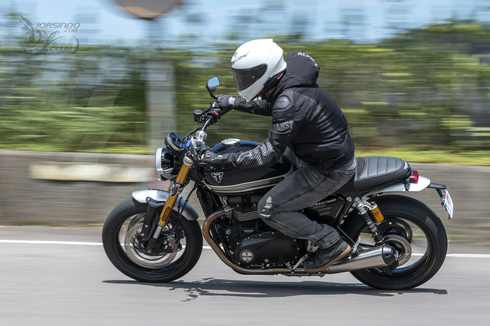 [試乘] 英倫暴徒？歷代最強 Triumph Speed Twin 1200 RS2309|triumph,classic小老婆汽機車資訊網