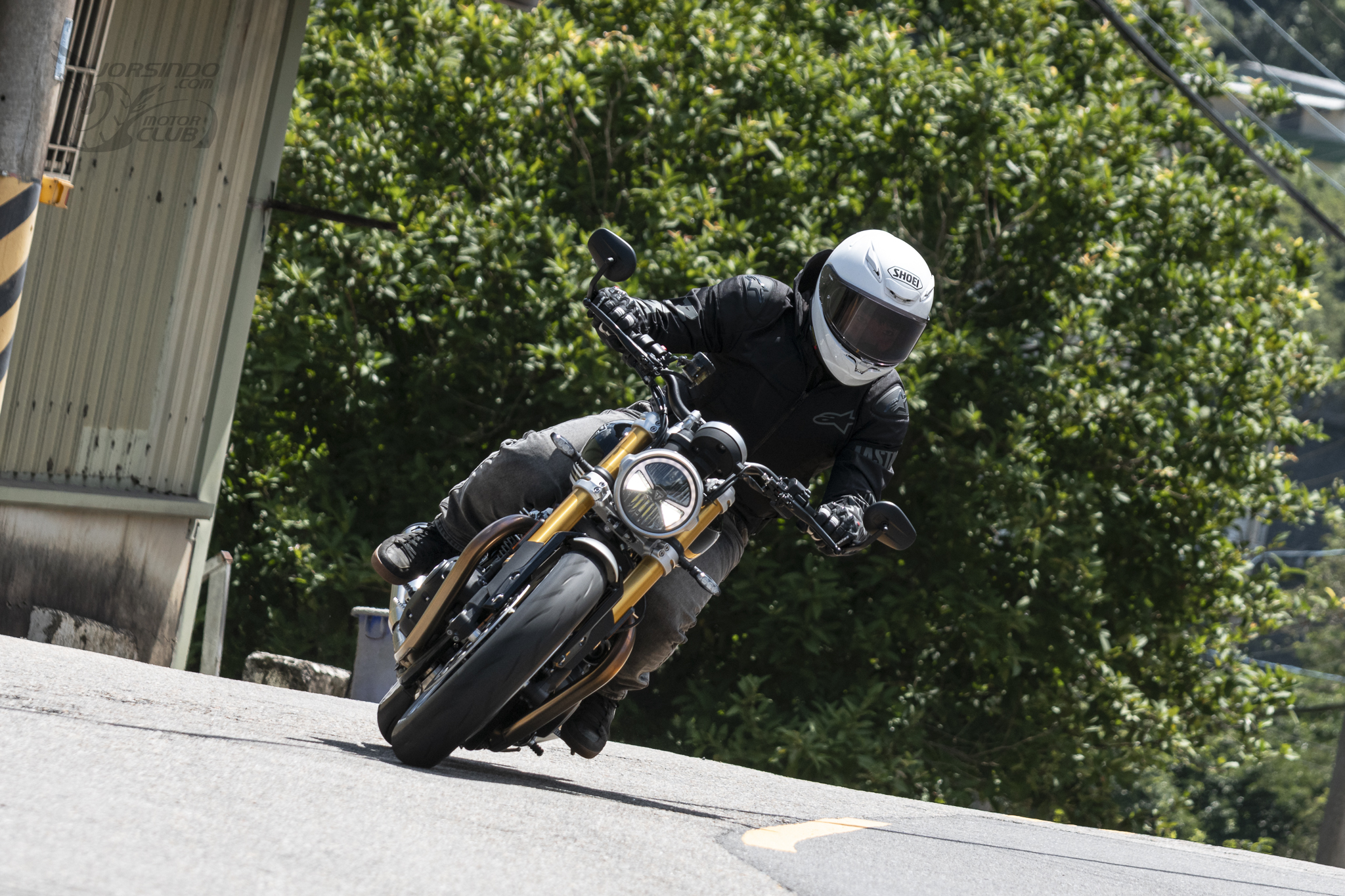 [試乘] 英倫暴徒？歷代最強 Triumph Speed Twin 1200 RS8447|triumph,classic小老婆汽機車資訊網