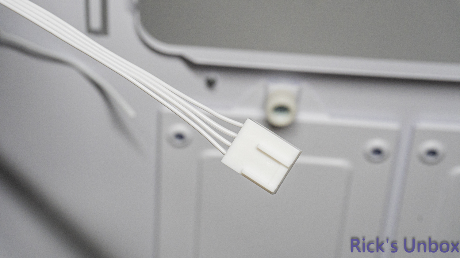 【開箱】緊湊ATX平價機殼 | COUGAR AIRFACE PURE PRO WHITE7420|小老婆汽機車資訊網