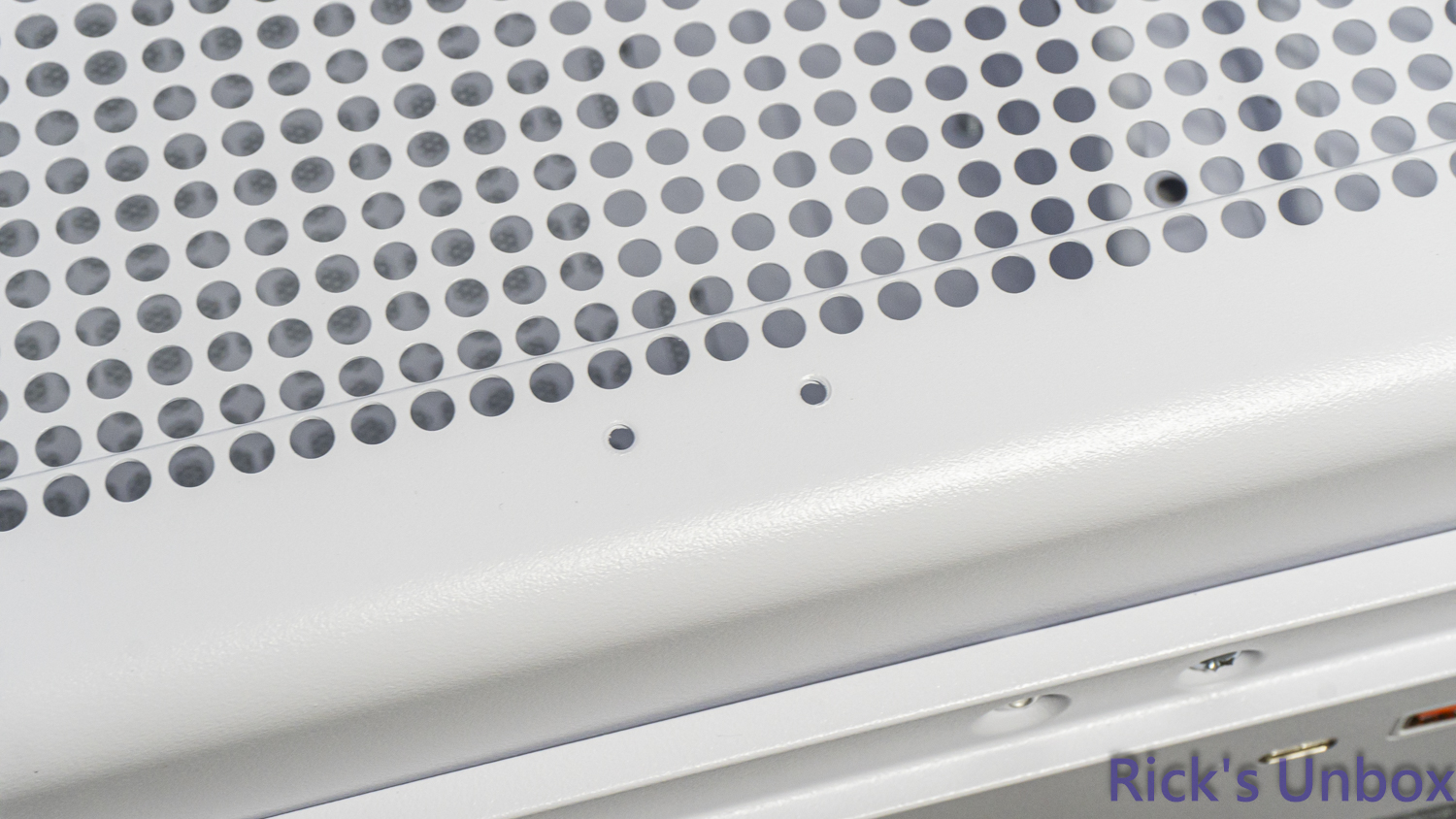【開箱】緊湊ATX平價機殼 | COUGAR AIRFACE PURE PRO WHITE6818|小老婆汽機車資訊網
