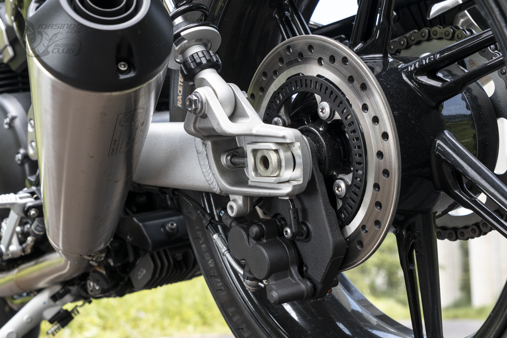 [試乘] 英倫暴徒？歷代最強 Triumph Speed Twin 1200 RS2|triumph,classic小老婆汽機車資訊網
