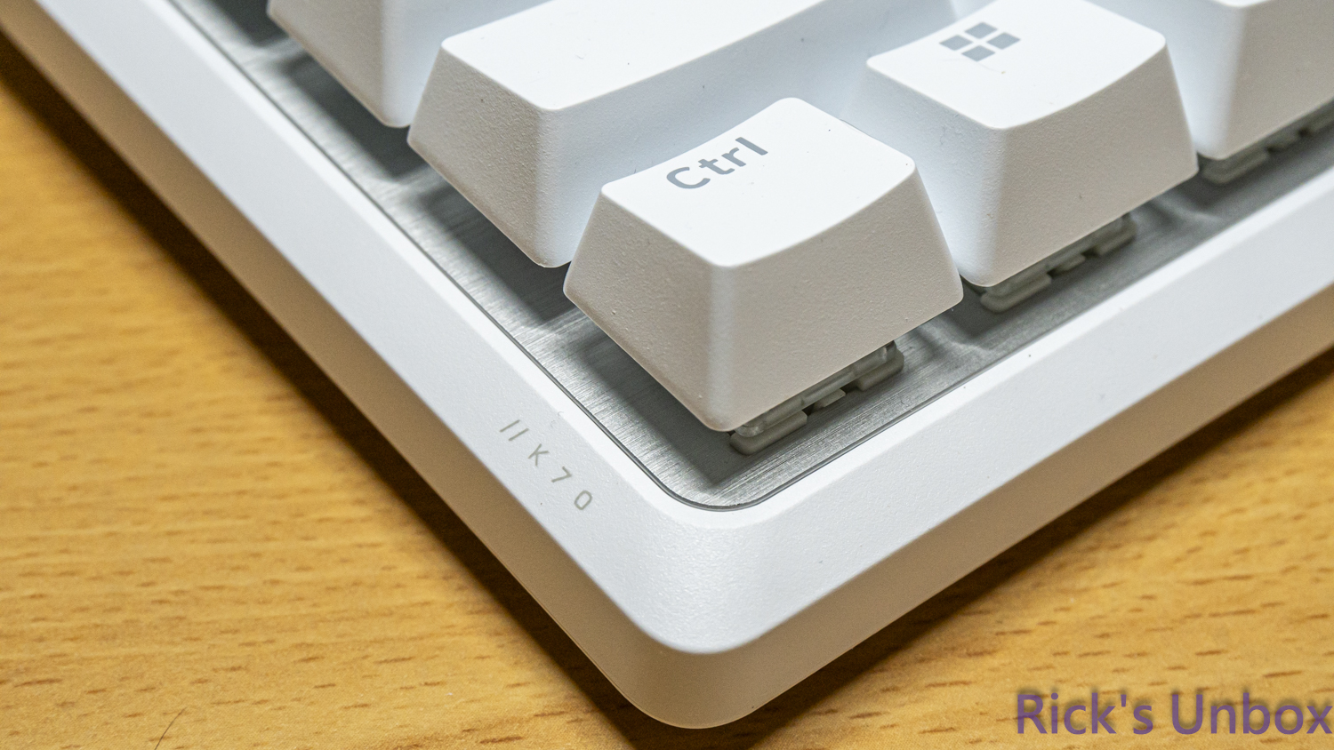 【開箱】海盜船新設計語言80%磁軸鍵盤 | CORSAIR K70 PRO TKL WHITE1887|小老婆汽機車資訊網