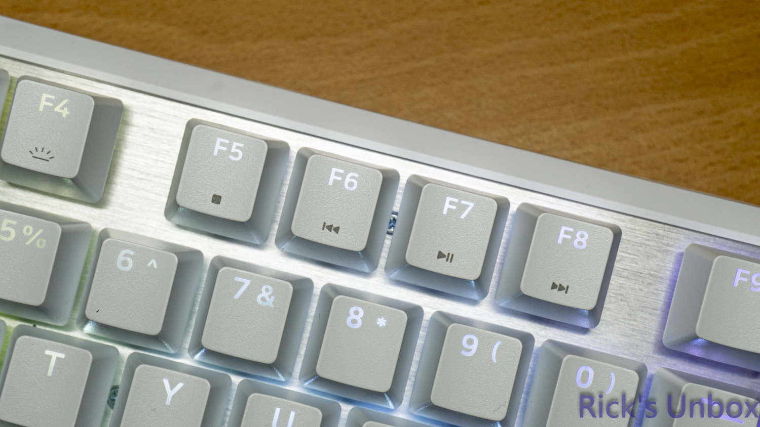 【開箱】海盜船新設計語言80%磁軸鍵盤 | CORSAIR K70 PRO TKL WHITE2658|小老婆汽機車資訊網