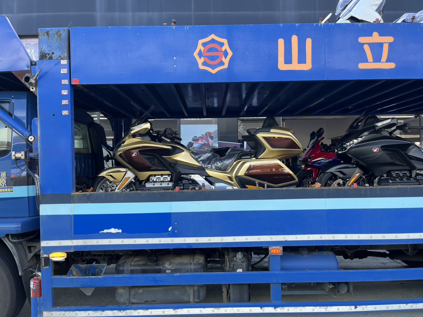2025 GOLDWING 50週年紀念版全台首發 ( 7/9更新~專屬紀念品開箱)5369|小老婆汽機車資訊網