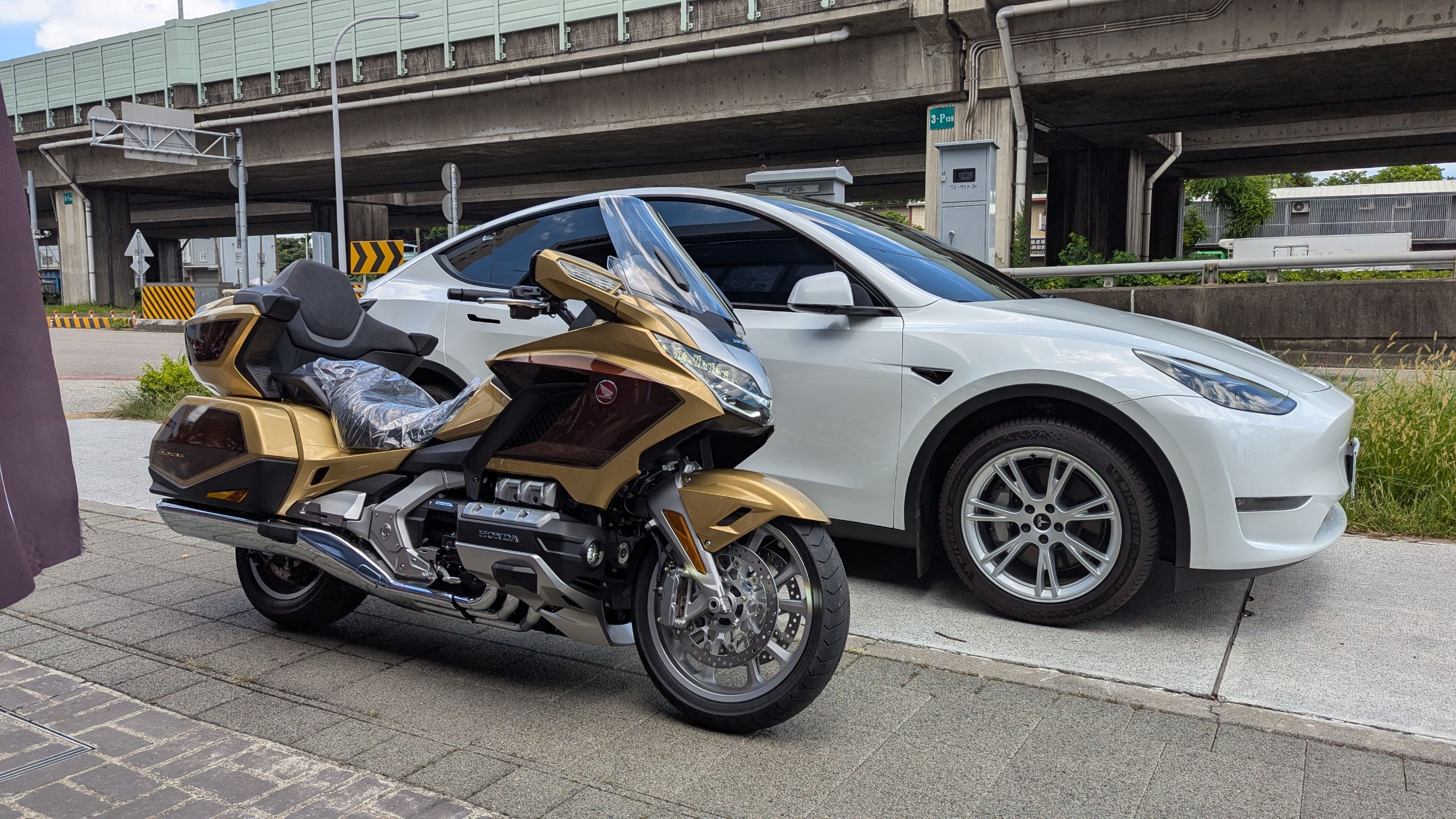 2025 GOLDWING 50週年紀念版全台首發 ( 7/9更新~專屬紀念品開箱)152|小老婆汽機車資訊網