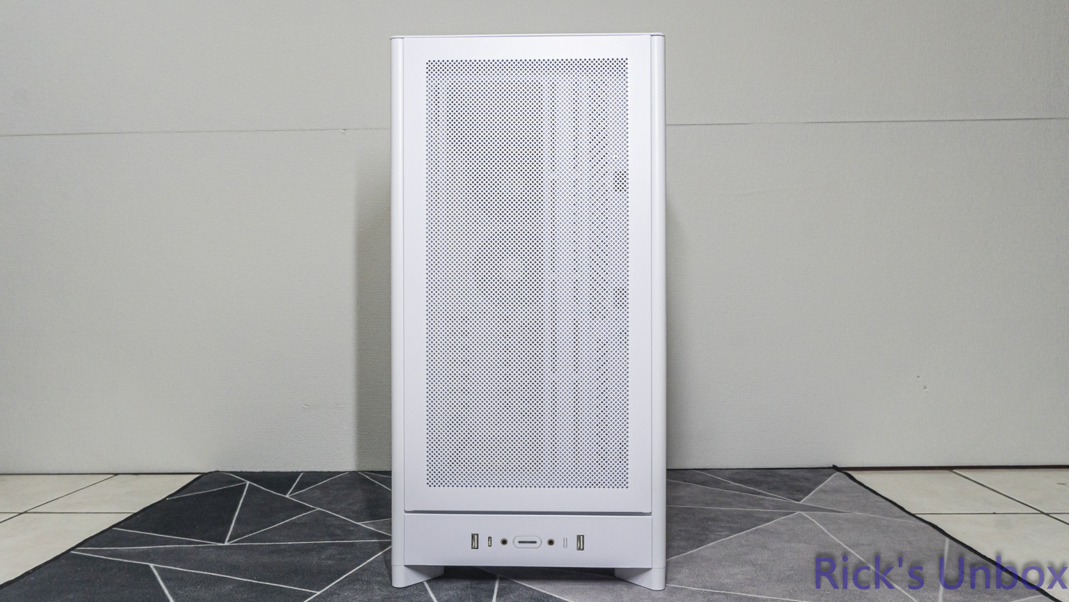 【開箱】可上下顛倒展示的機殼 | MONTECH HS01 PRO WHITE5953|小老婆汽機車資訊網