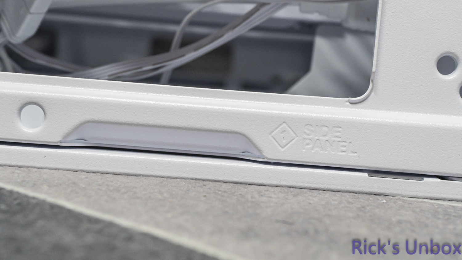 【開箱】可上下顛倒展示的機殼 | MONTECH HS01 PRO WHITE56|小老婆汽機車資訊網