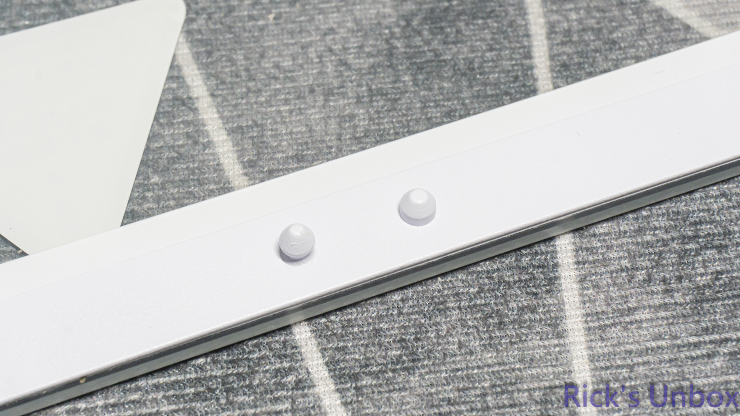 【開箱】可上下顛倒展示的機殼 | MONTECH HS01 PRO WHITE8025|小老婆汽機車資訊網