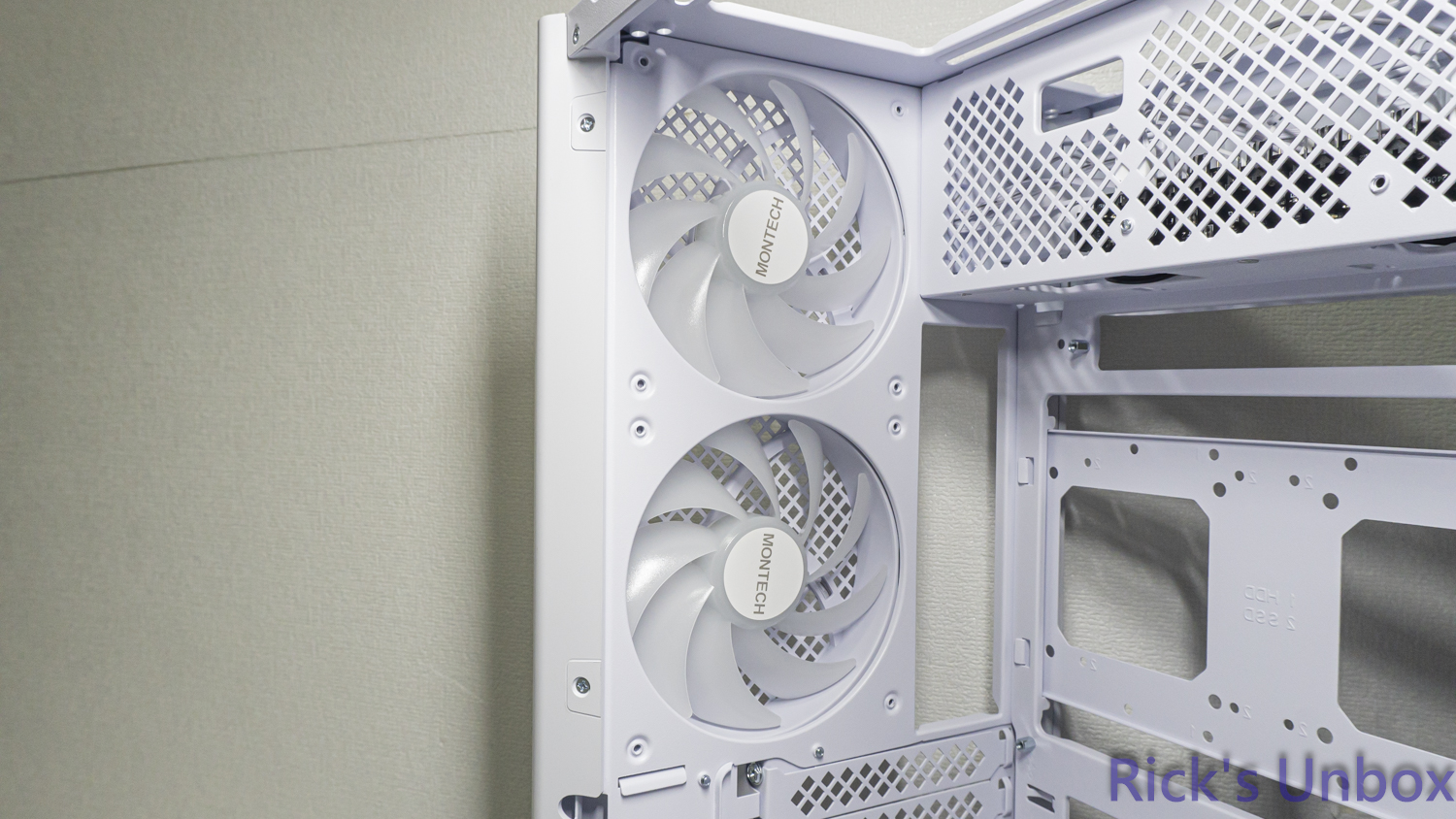 【開箱】可上下顛倒展示的機殼 | MONTECH HS01 PRO WHITE5837|小老婆汽機車資訊網