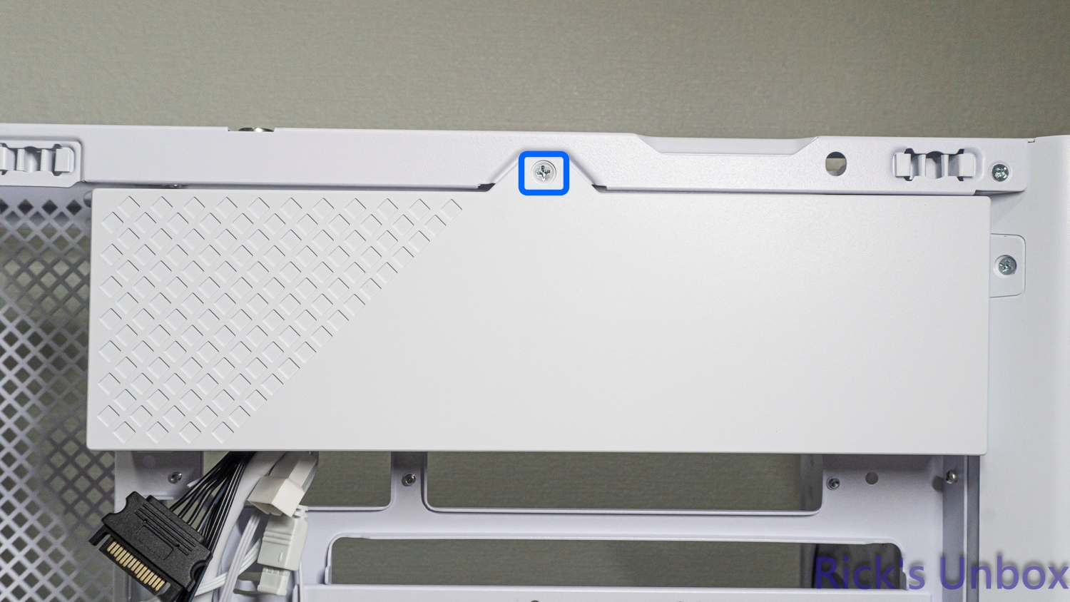 【開箱】可上下顛倒展示的機殼 | MONTECH HS01 PRO WHITE7555|小老婆汽機車資訊網