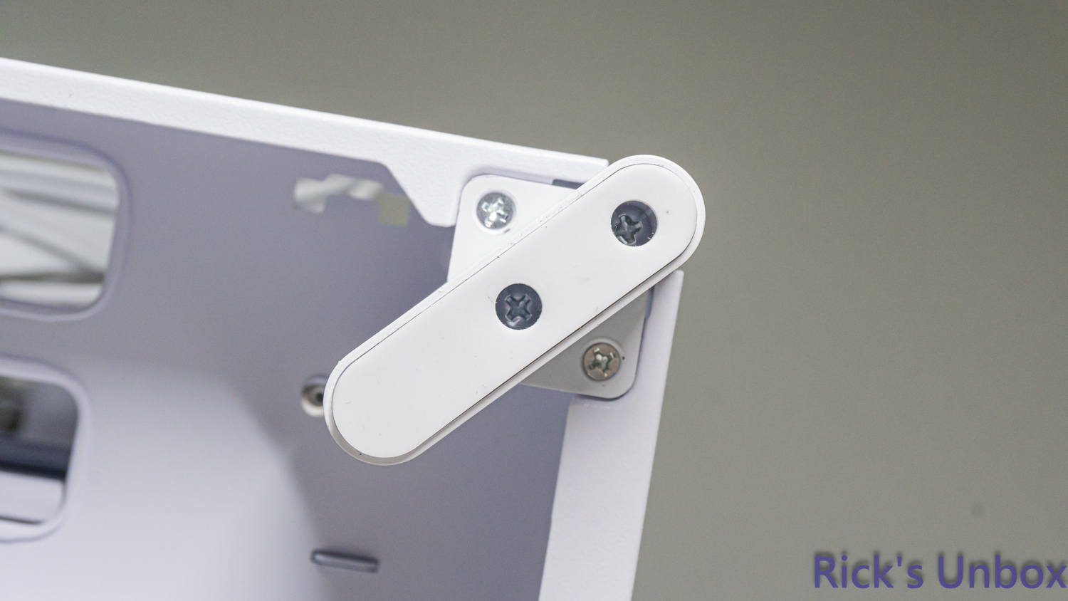 【開箱】可上下顛倒展示的機殼 | MONTECH HS01 PRO WHITE4837|小老婆汽機車資訊網