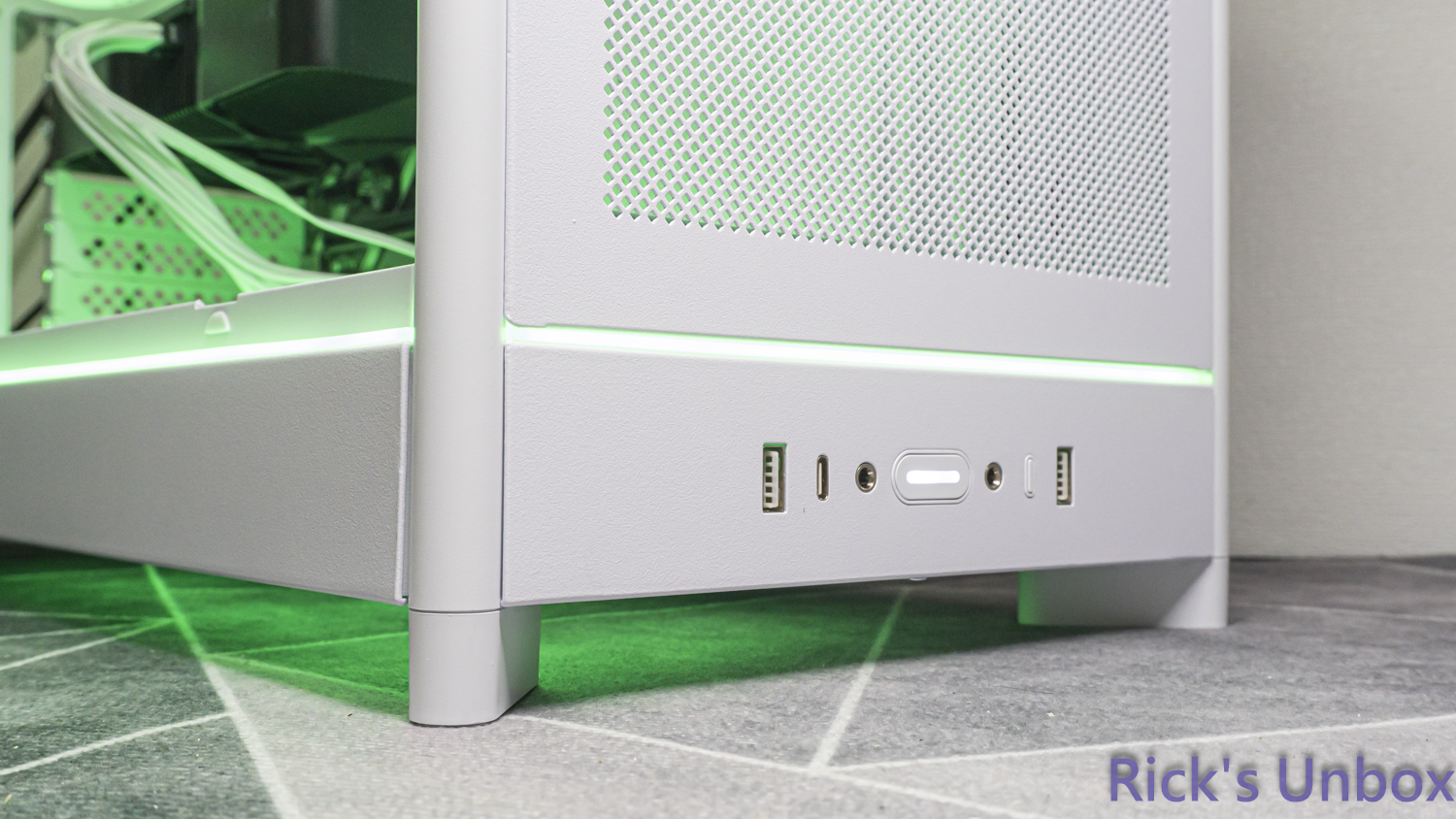 【開箱】可上下顛倒展示的機殼 | MONTECH HS01 PRO WHITE3568|小老婆汽機車資訊網
