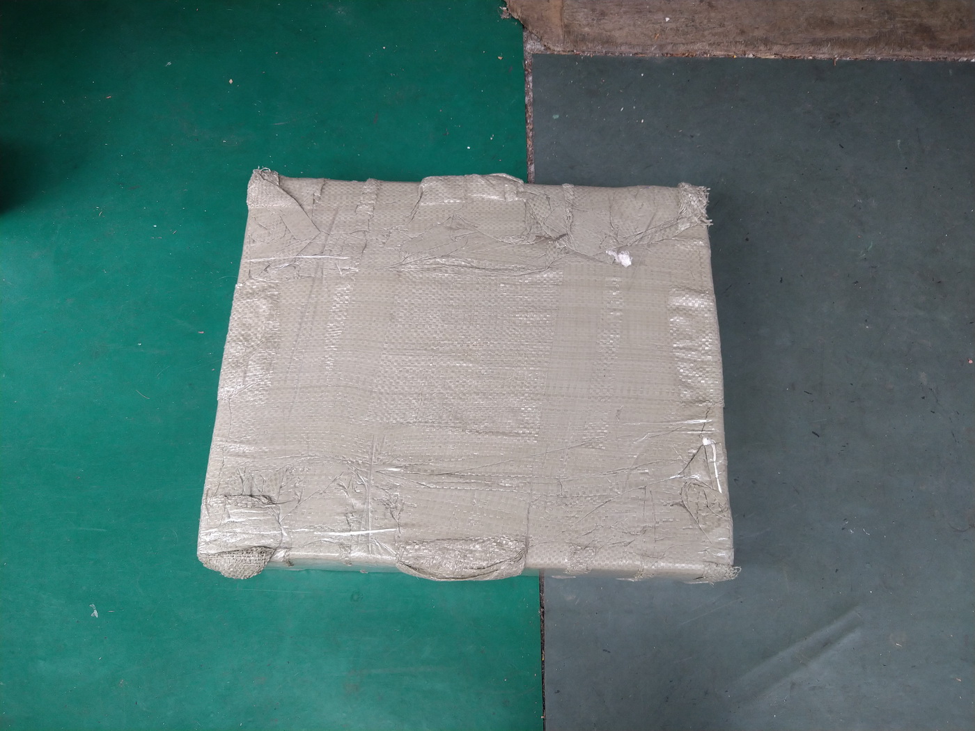 開箱新買的駐車架及手動升降台，讓修車更便利7870|小老婆汽機車資訊網