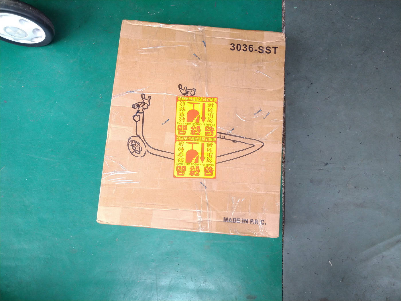 開箱新買的駐車架及手動升降台，讓修車更便利6674|小老婆汽機車資訊網