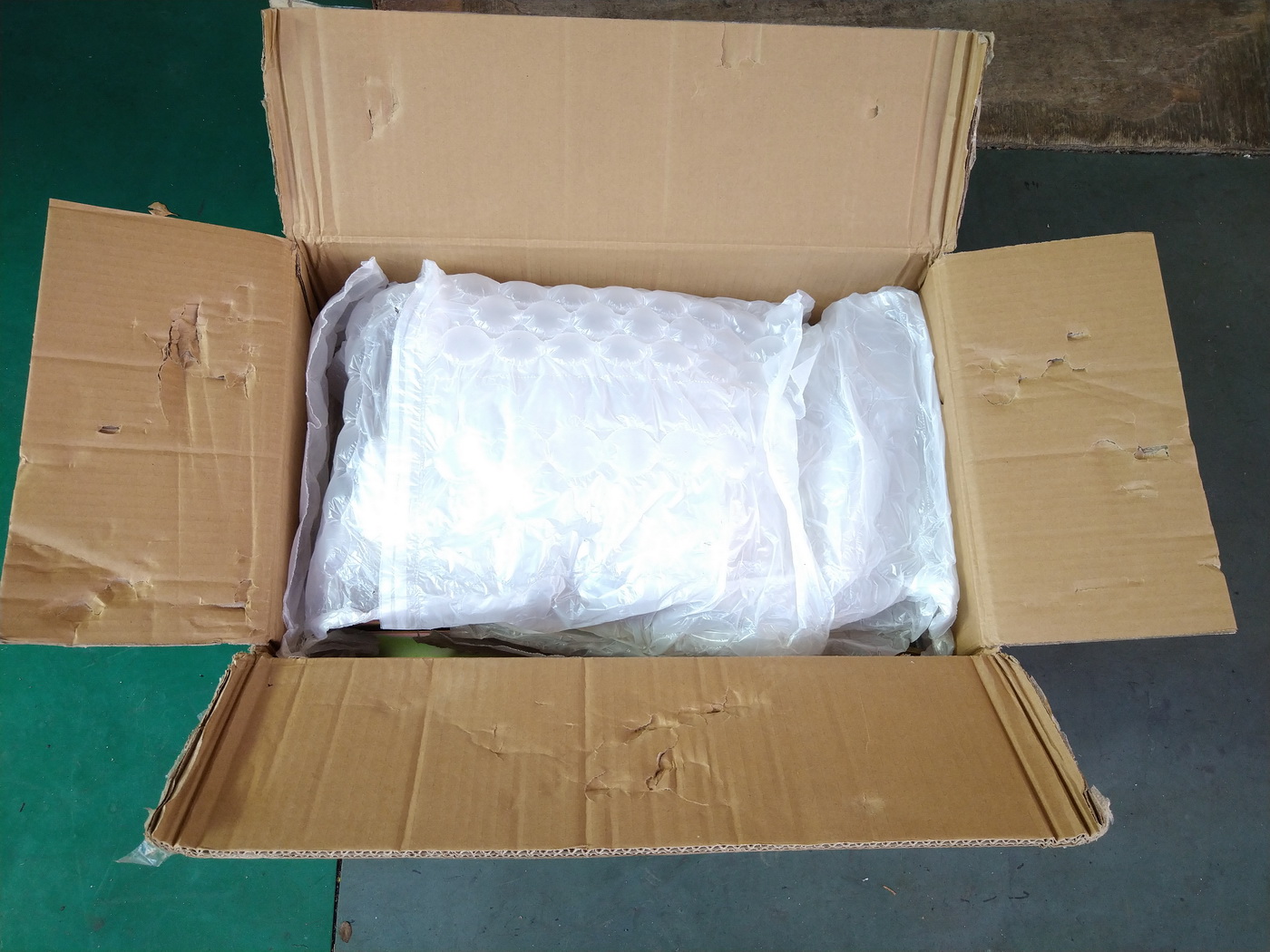 開箱新買的駐車架及手動升降台，讓修車更便利4177|小老婆汽機車資訊網