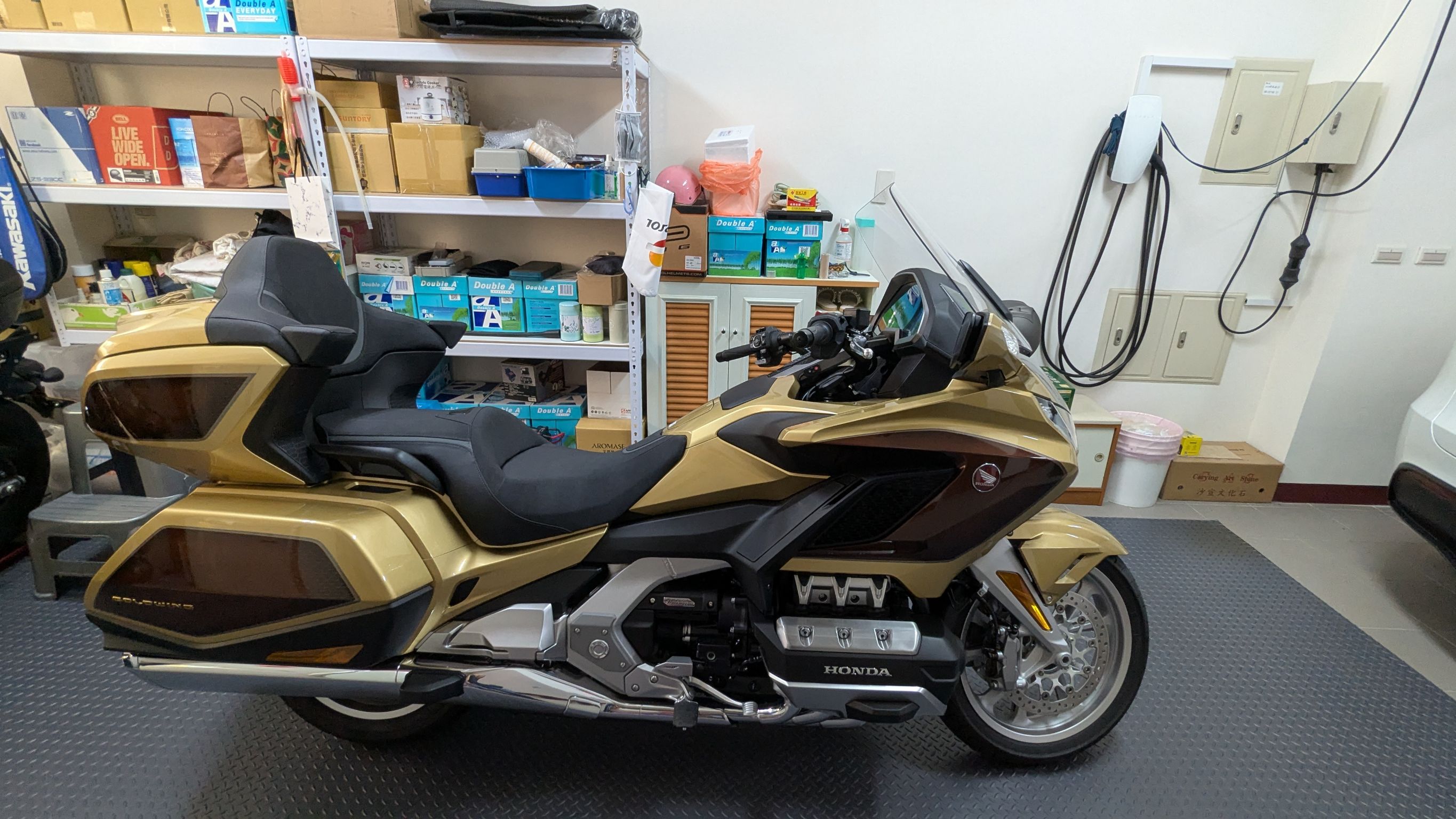 2025 GOLDWING 50週年紀念版全台首發 ( 7/9更新~專屬紀念品開箱)4469|小老婆汽機車資訊網