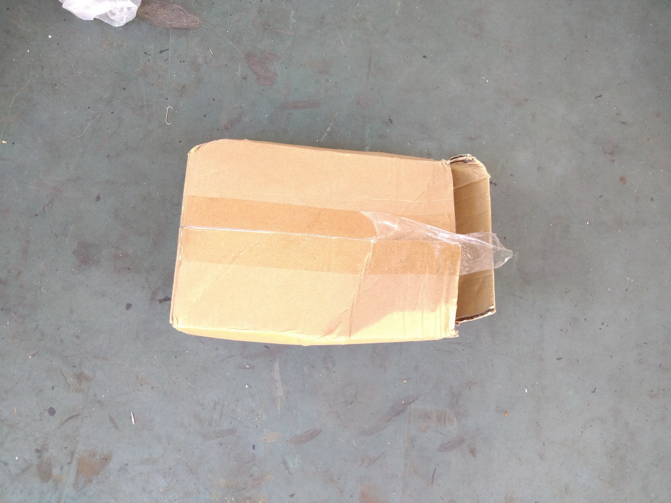 開箱新買的駐車架及手動升降台，讓修車更便利8295|小老婆汽機車資訊網